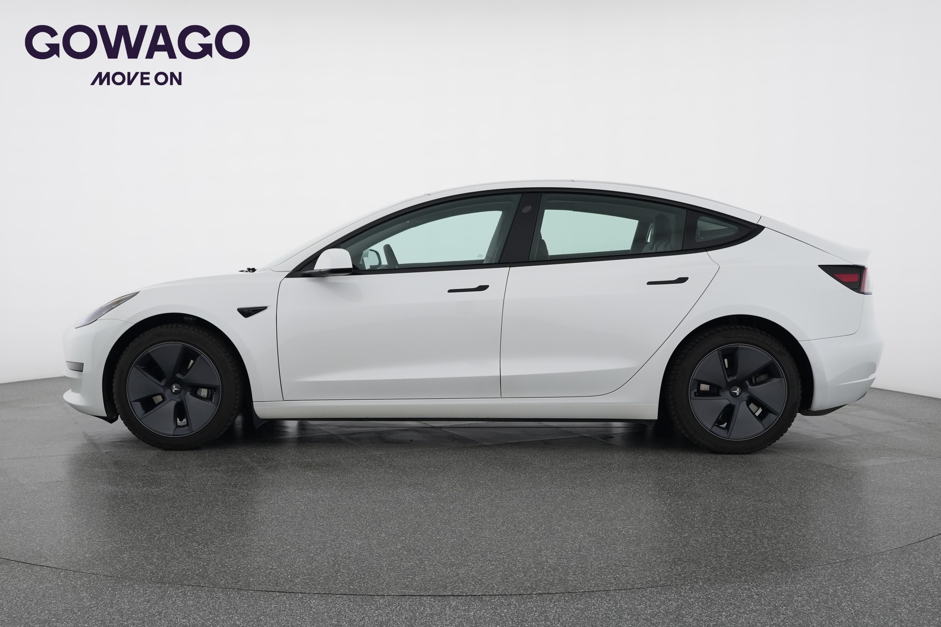 TESLA Model 3 RWD-showroom-element-1