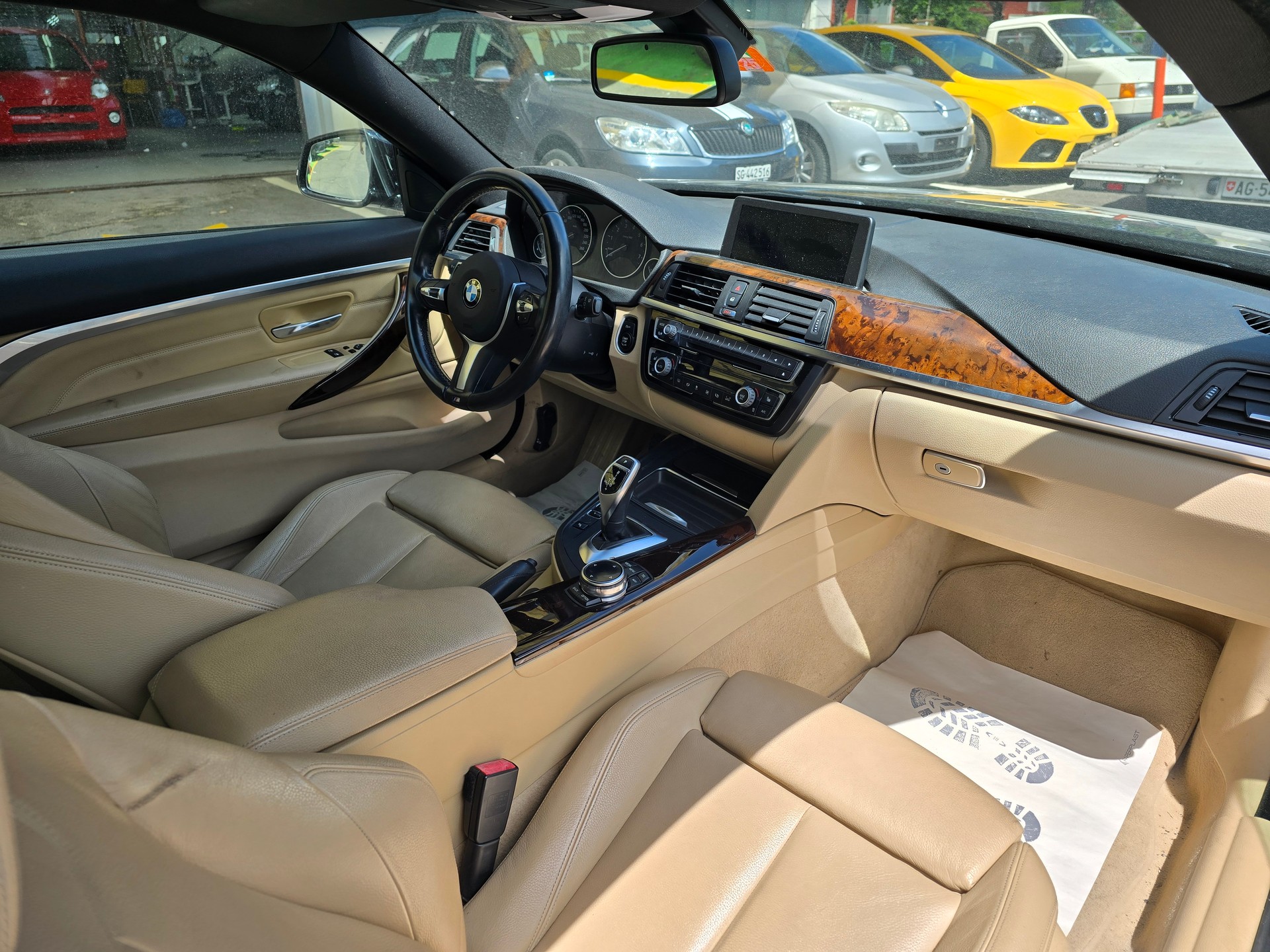 BMW 420i Coupé Sport Line Steptronic-image-10