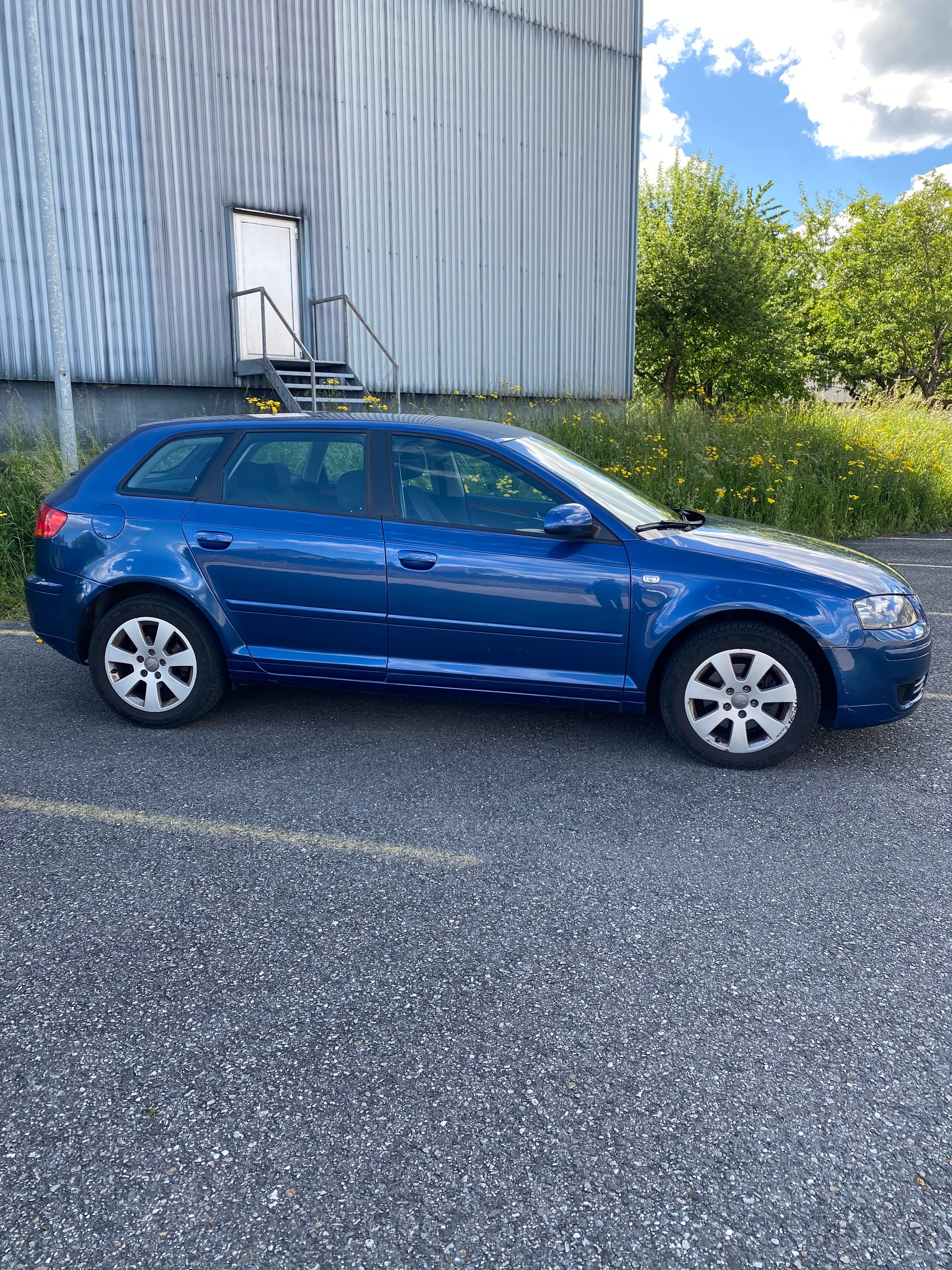 AUDI A3 Sportback 2.0 TDI Ambiente-image-1