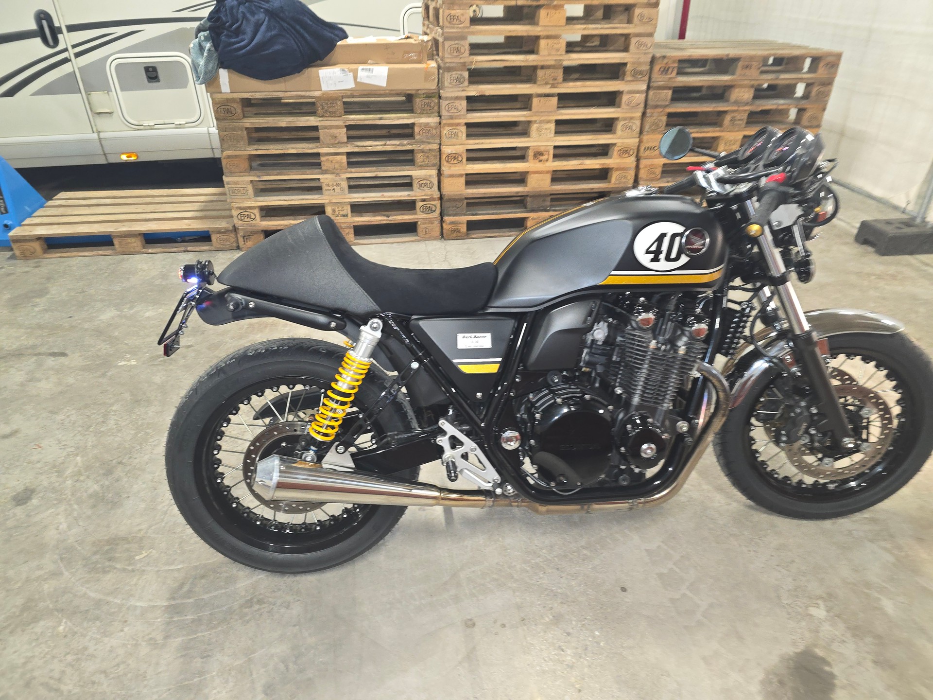 HONDA CB 1100 A sondermodel 40 jahre honda schweiz-image-4