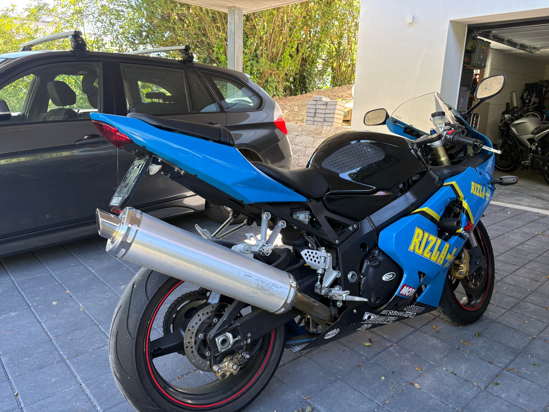 SUZUKI GSX-R 750 K4/K5-image-10