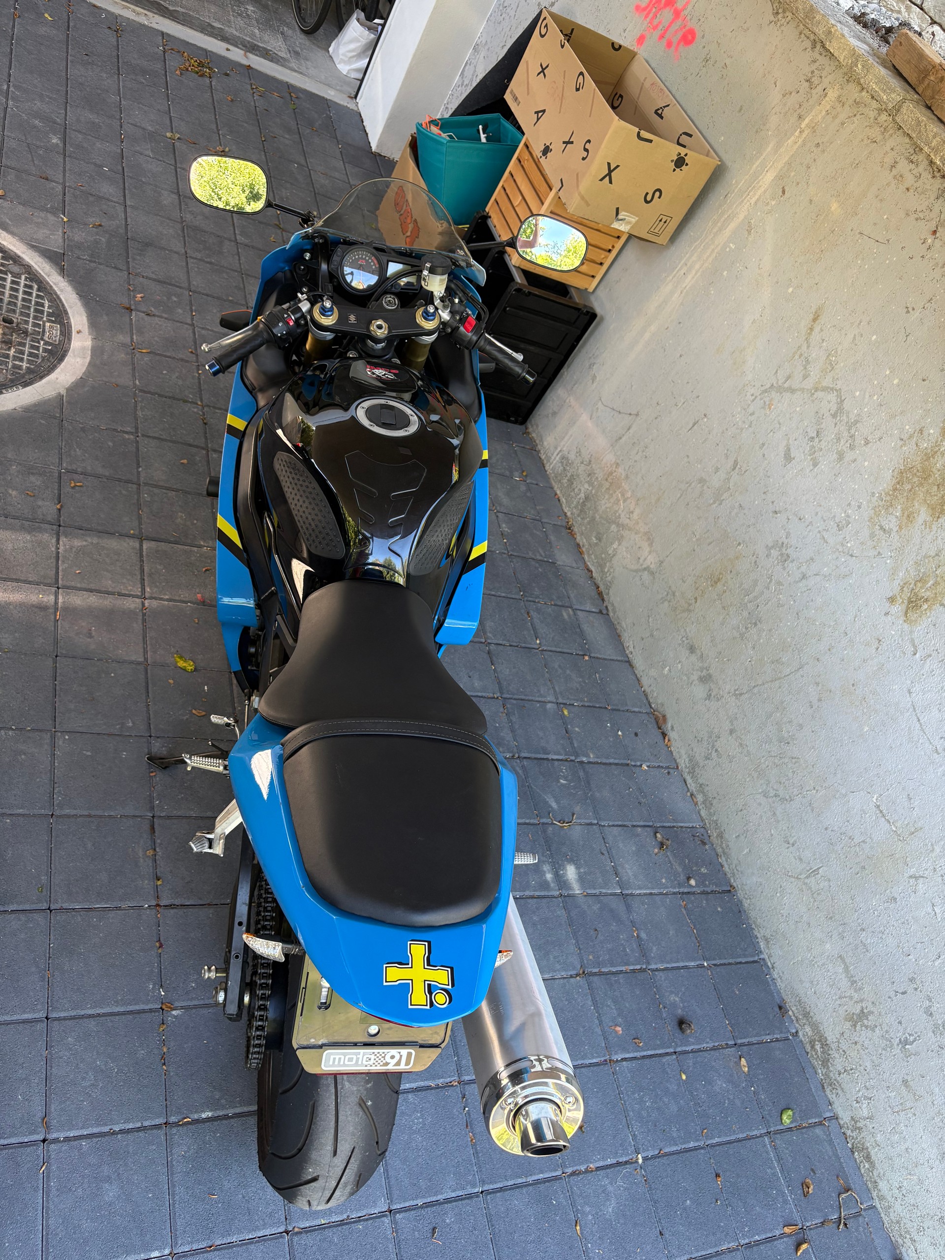 SUZUKI GSX-R 750 K4/K5-image-7