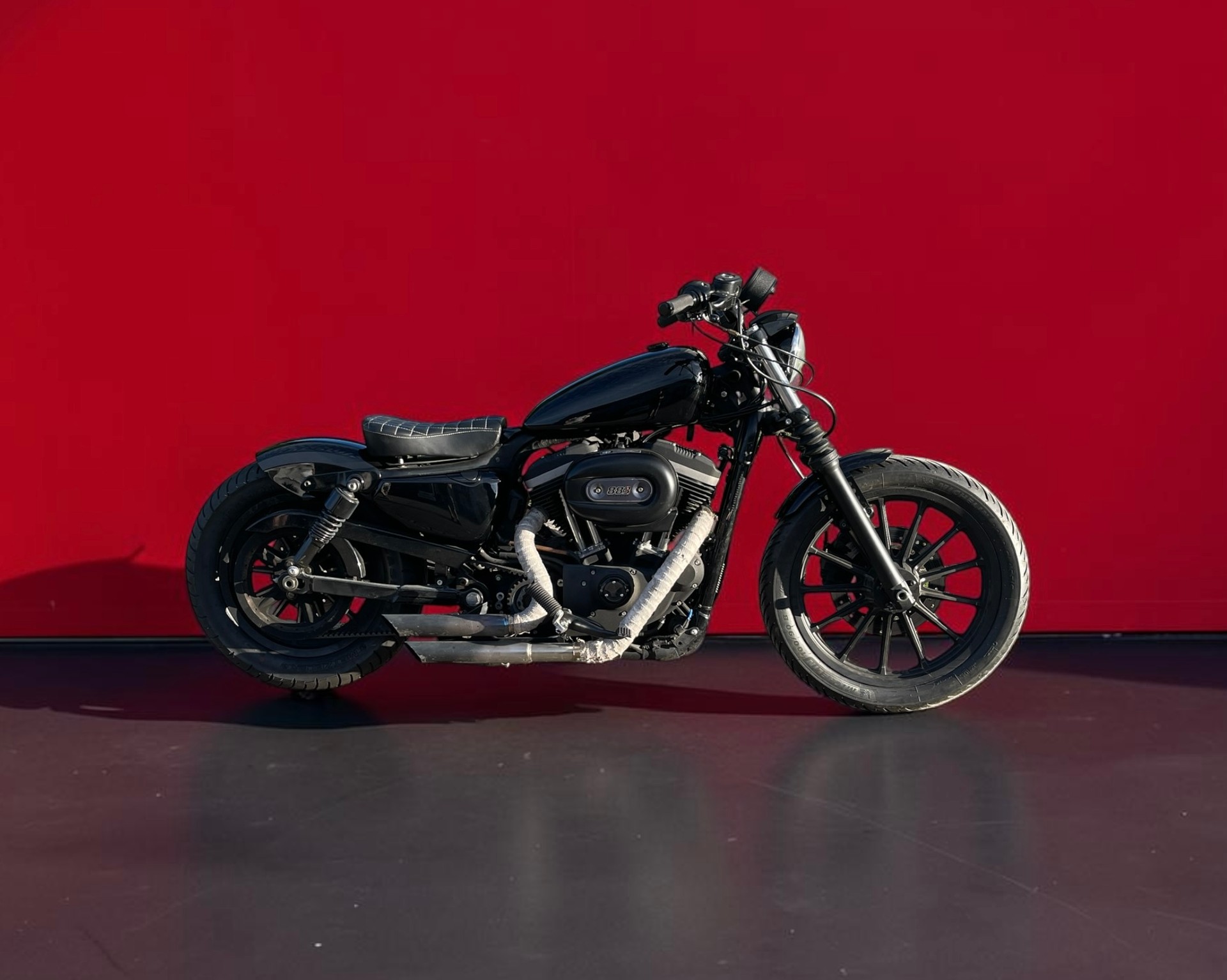 HARLEY-DAVIDSON XL 883 N Iron-image-0