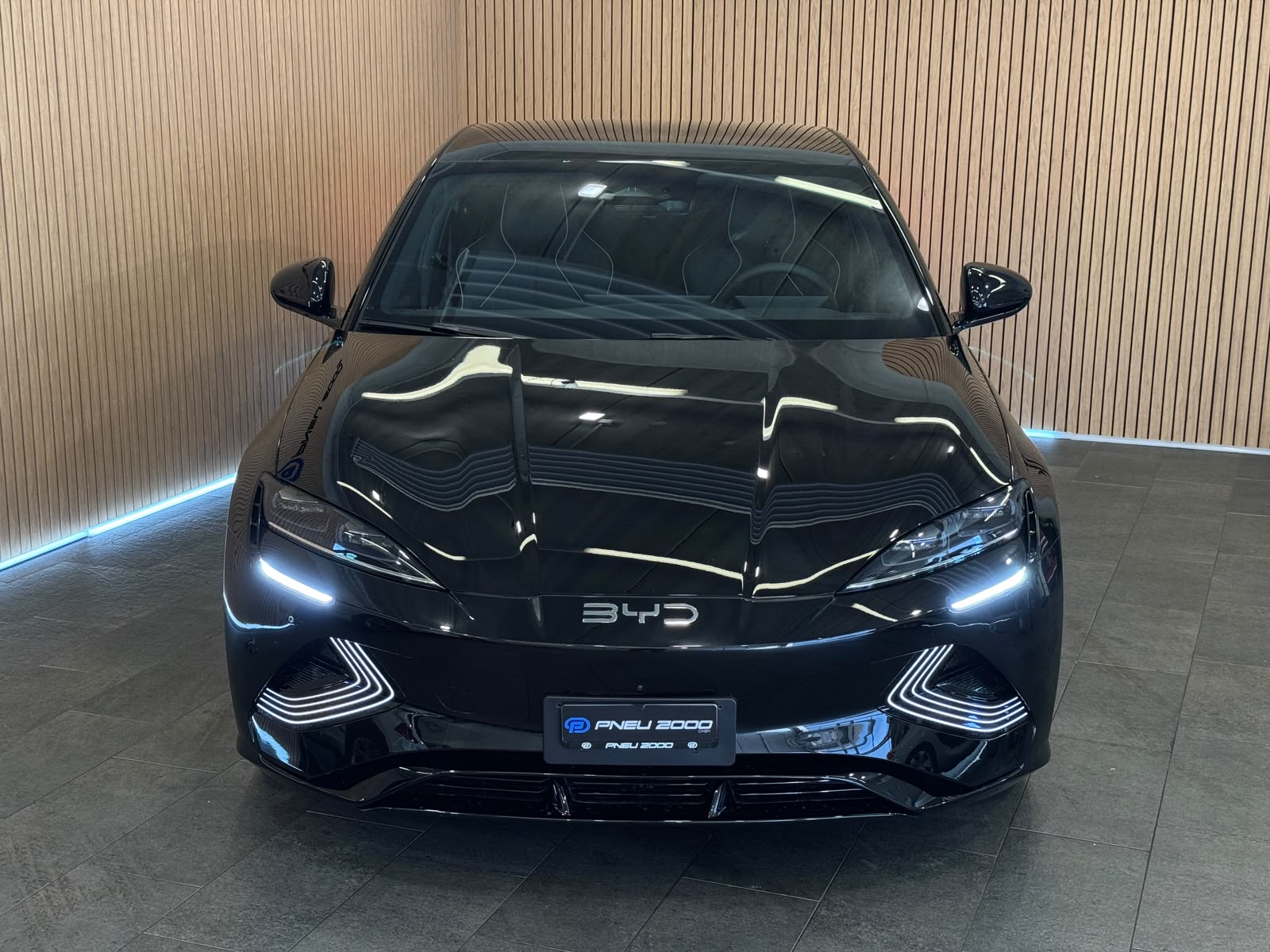 BYD Seal 82,2 kWh Excellence AWD MY 26-showroom-element-1