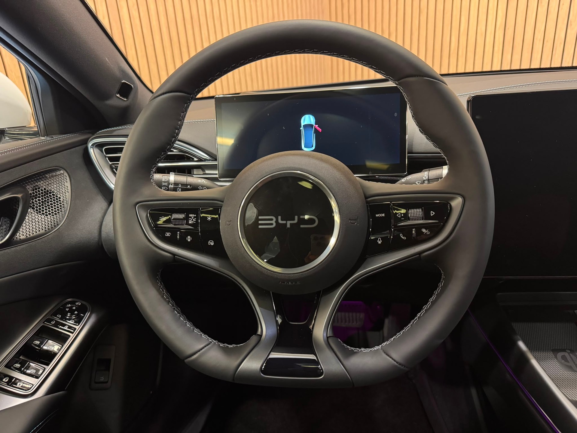 BYD Seal 82,2 kWh Excellence AWD MY 26-image-11