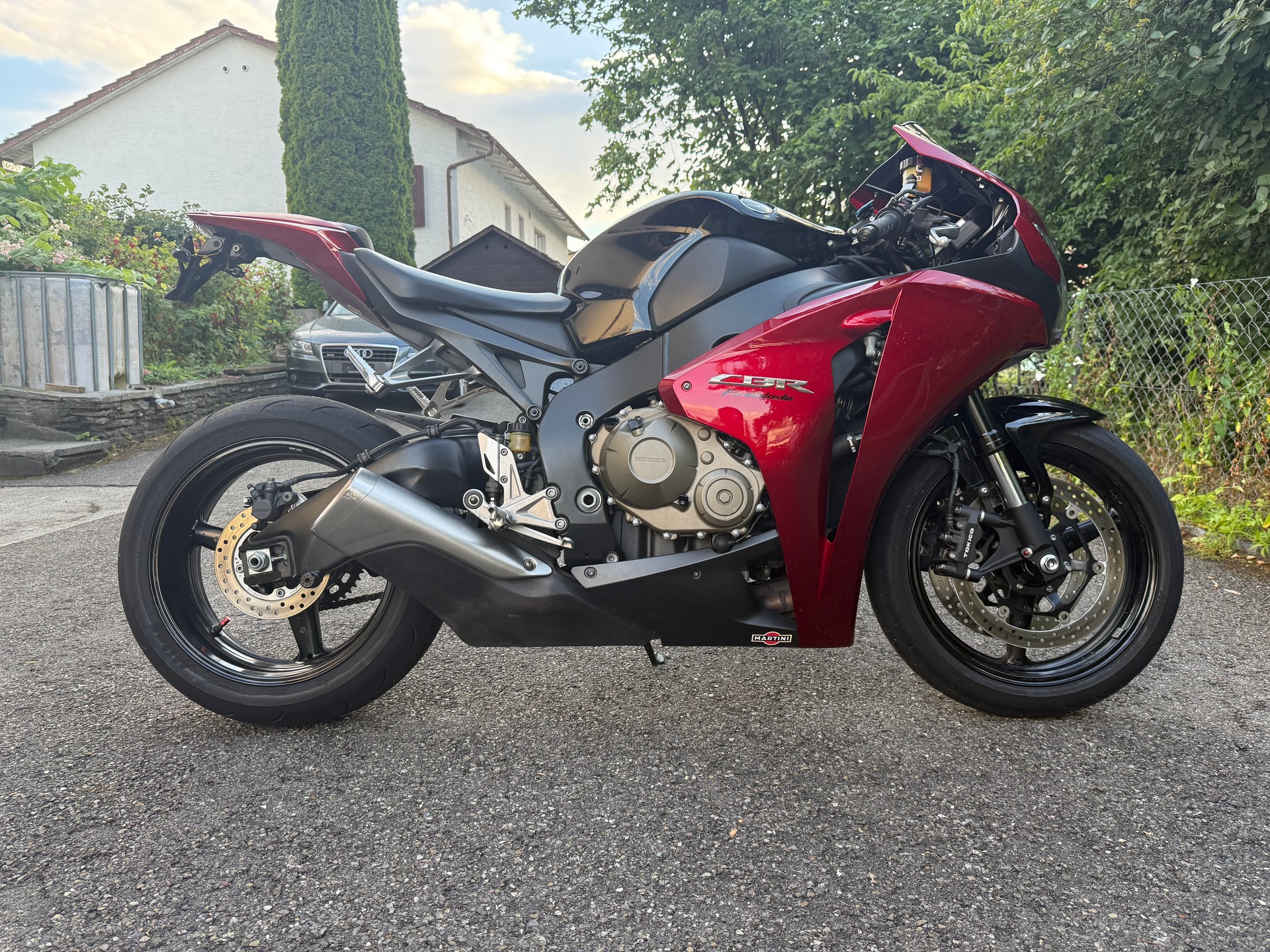 HONDA CBR 1000 RR Fireblade-image-10