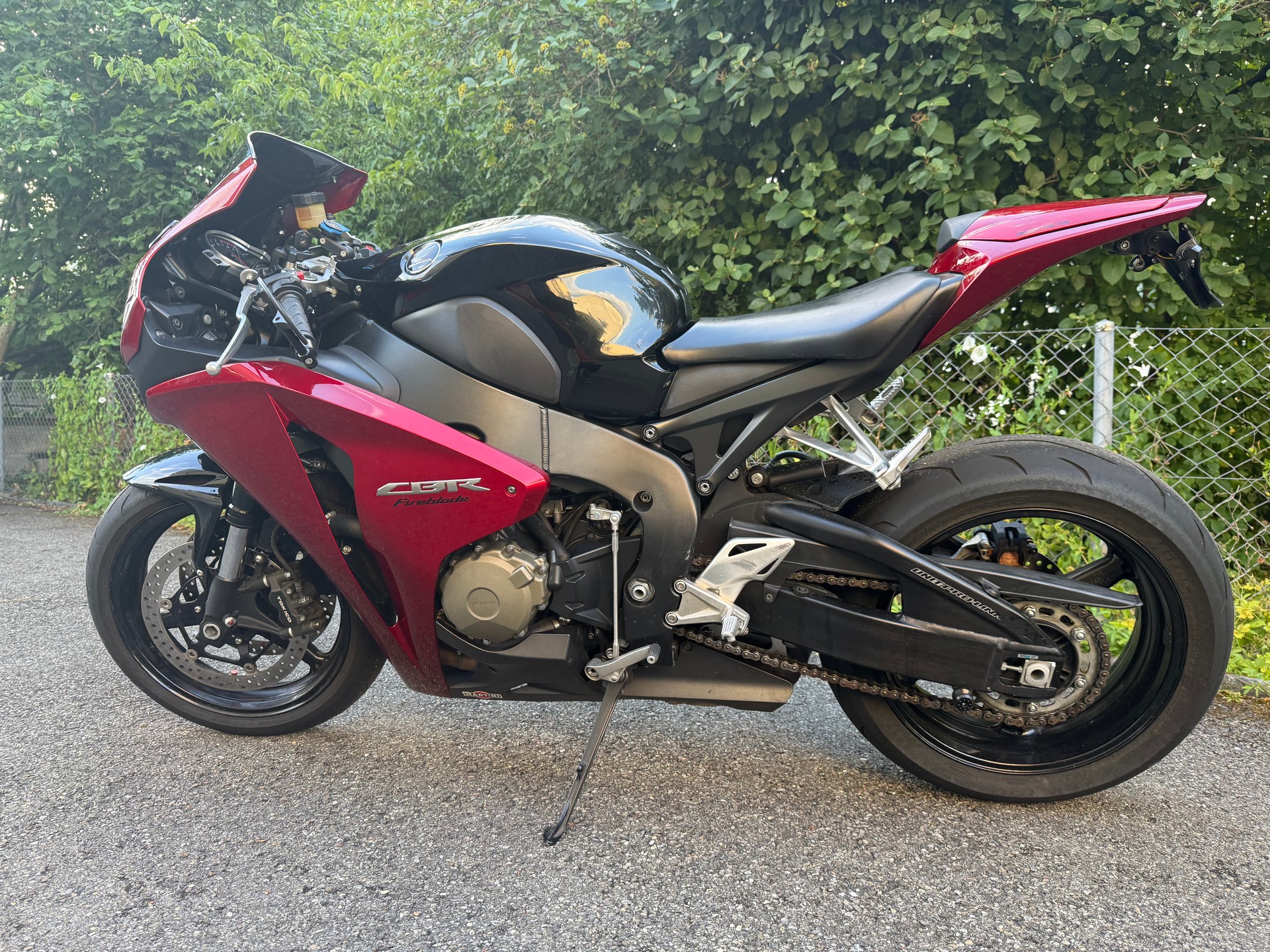 HONDA CBR 1000 RR Fireblade-image-3