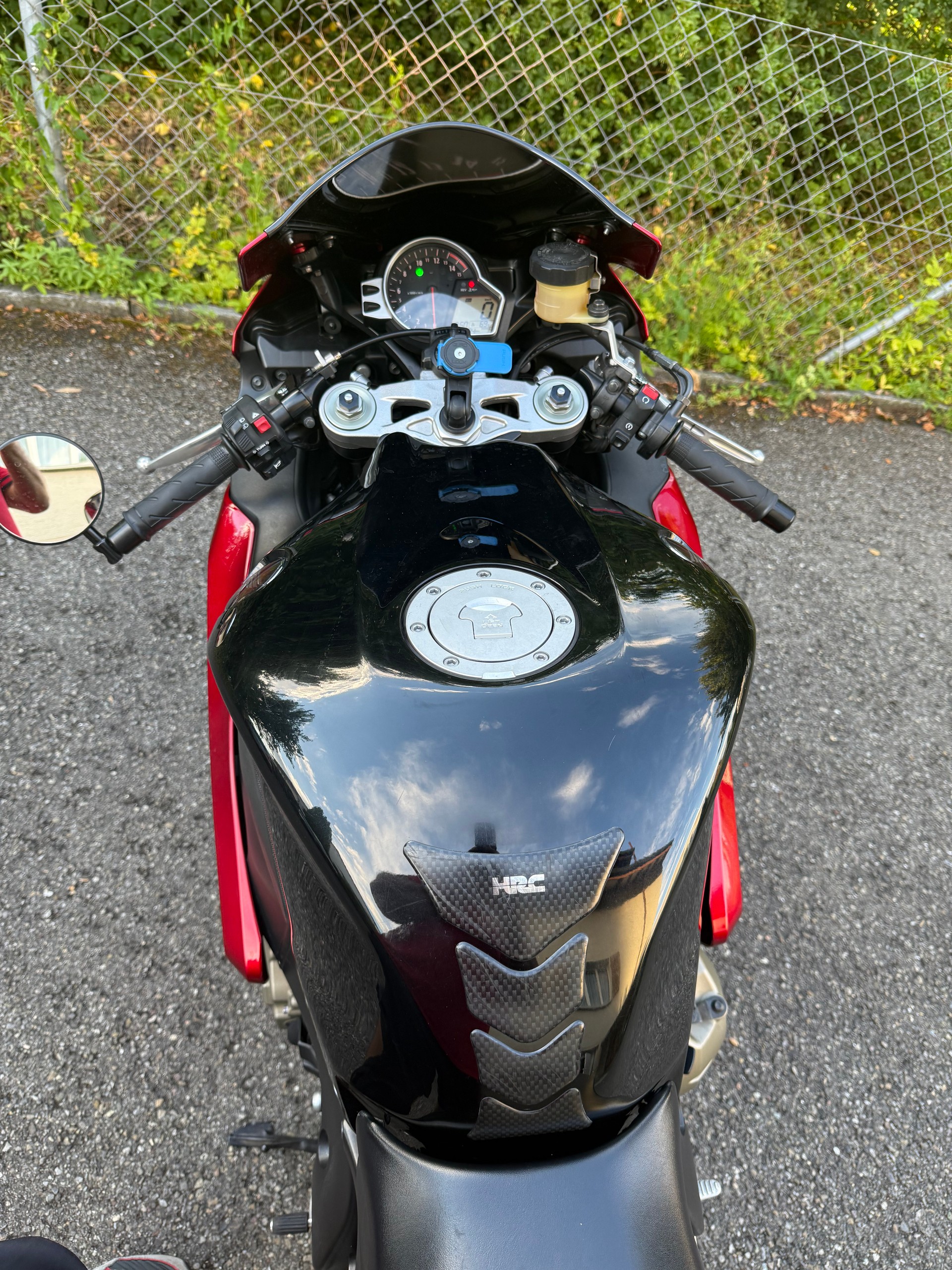 HONDA CBR 1000 RR Fireblade-image-9