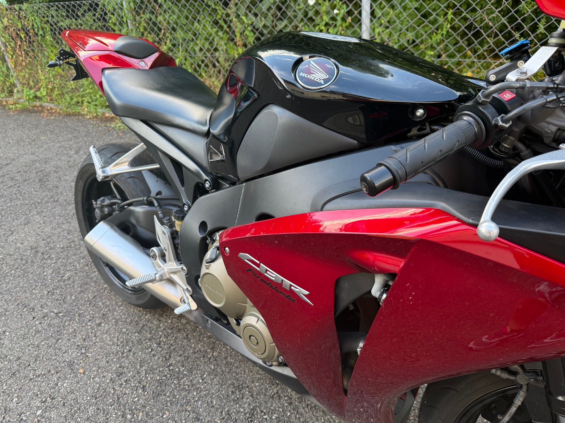 HONDA CBR 1000 RR Fireblade-image-12