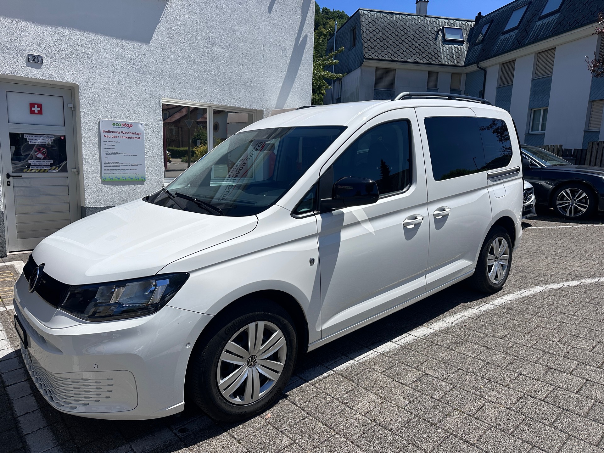 VW Caddy 2.0 TDI Liberty DSG-showroom-element-1