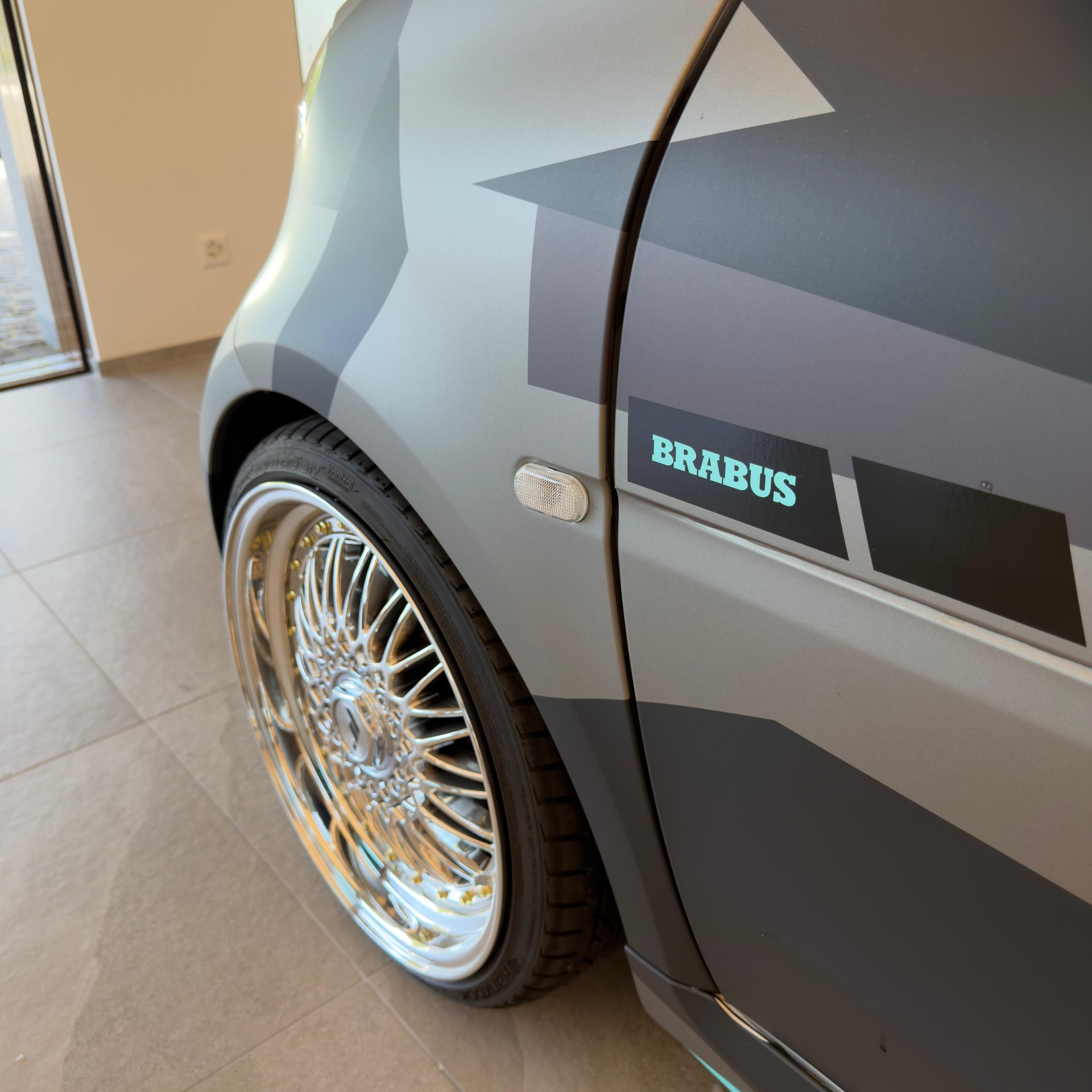 SMART fortwo Brabus Xclusive twinmatic-showroom-element-3