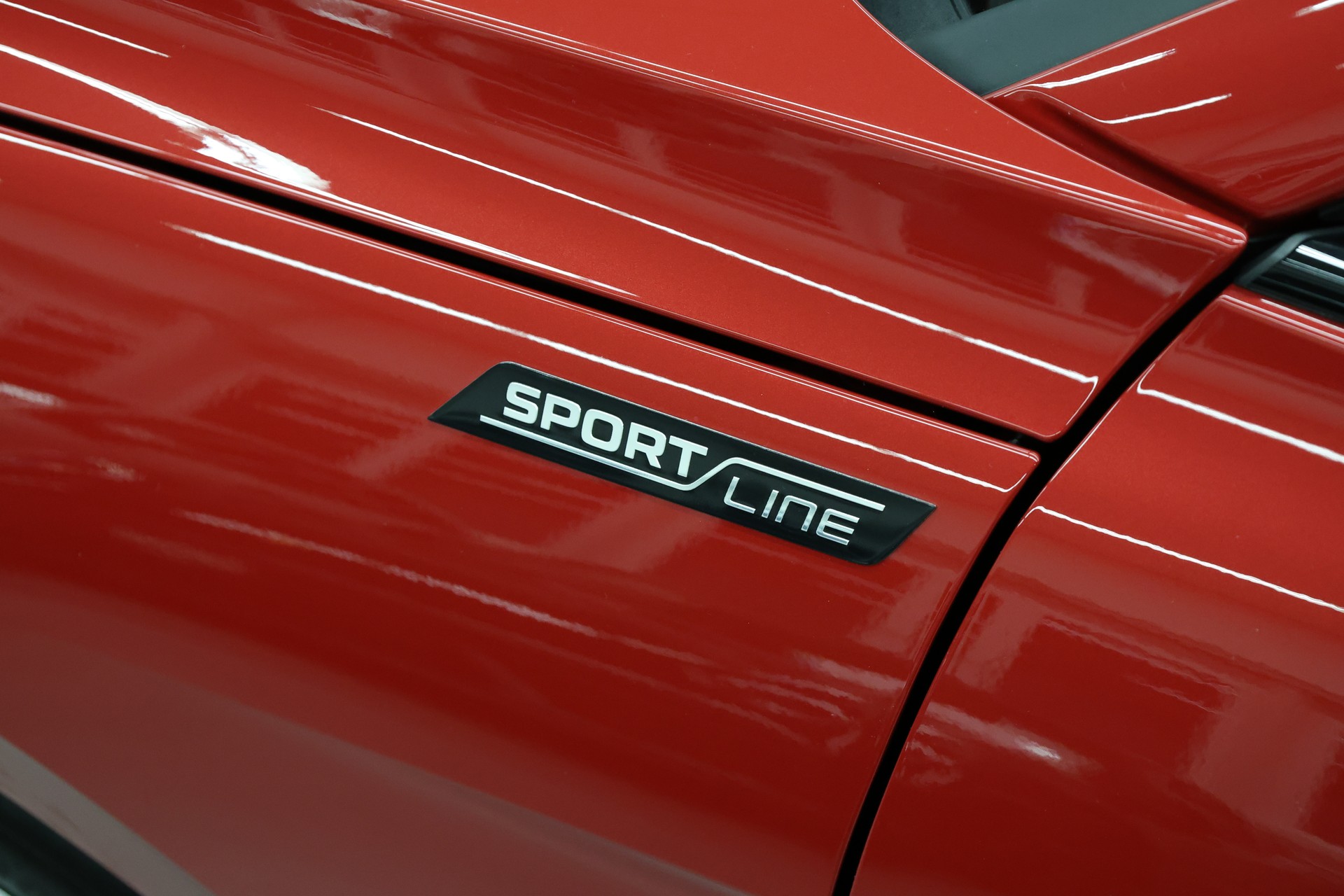SKODA Superb Combi 2.0 TDI Sportline 4x4 DSG-image-11