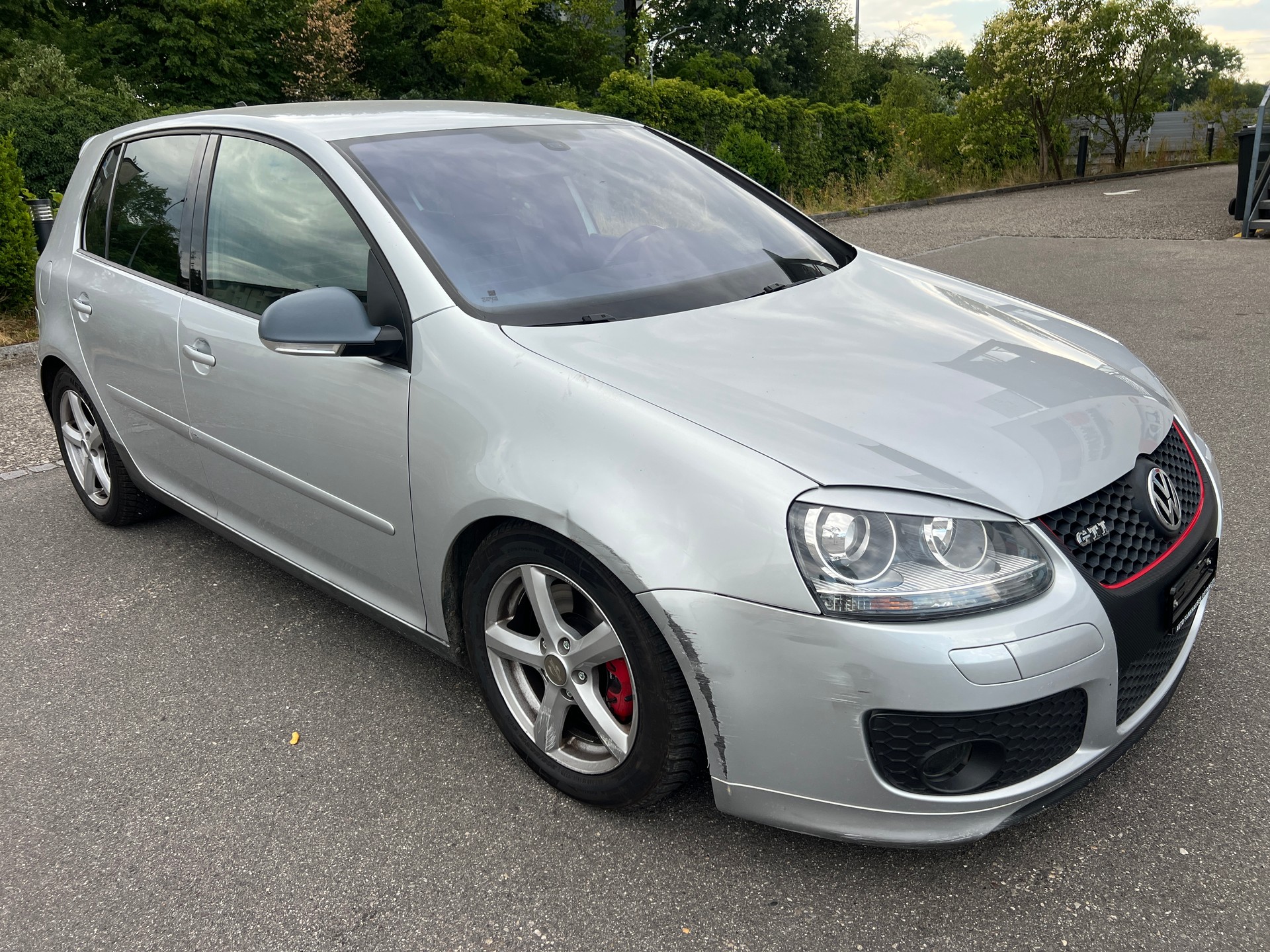 VW Golf 2.0 TFSI GTI Edition 30-image-2