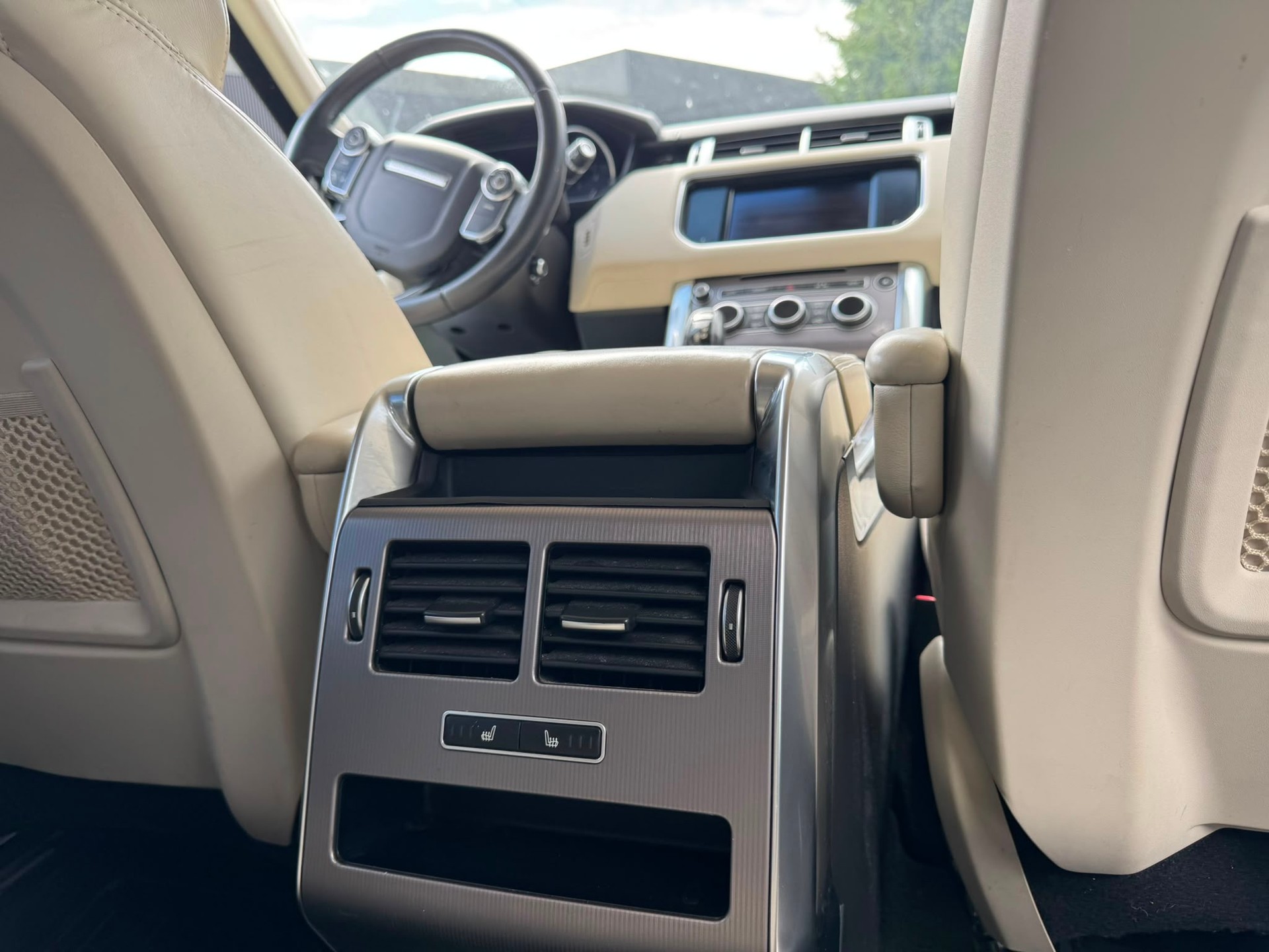LAND ROVER Range Rover Sport 3.0 SDV6 HSE Automatic-image-15