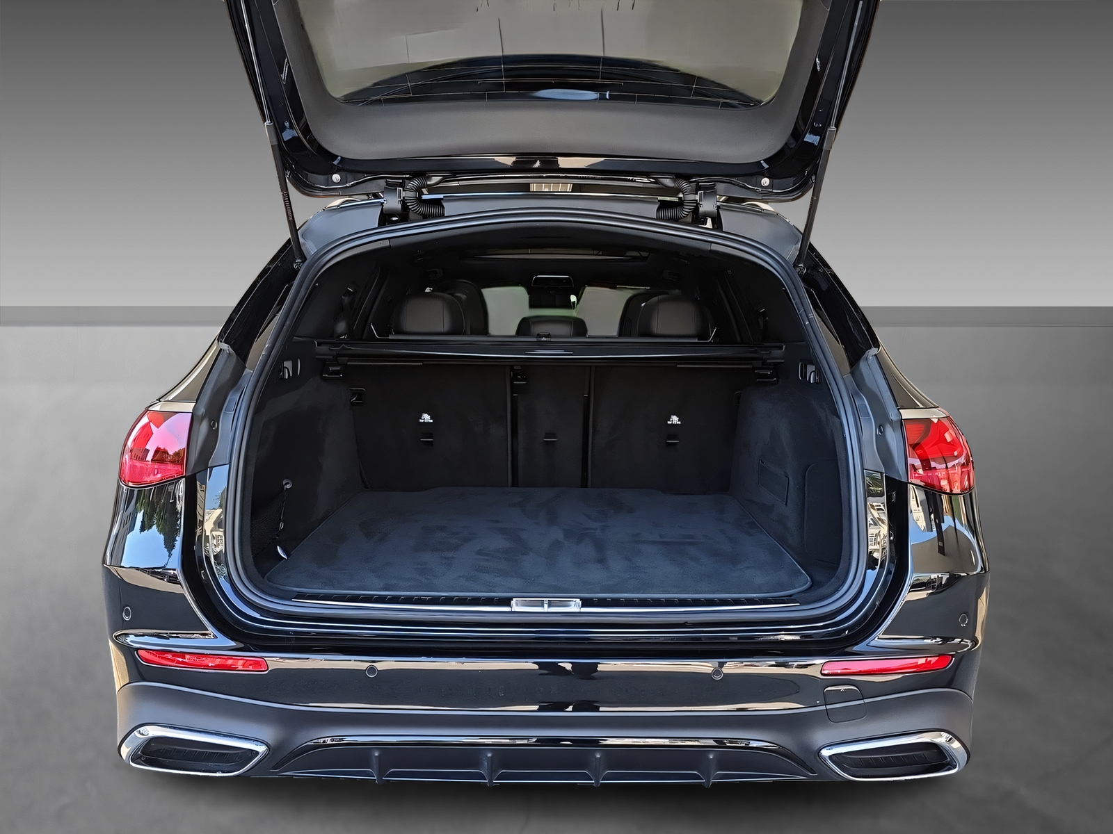 MERCEDES-BENZ E 450 d 4Matic T-Modell AMG Line-image-14