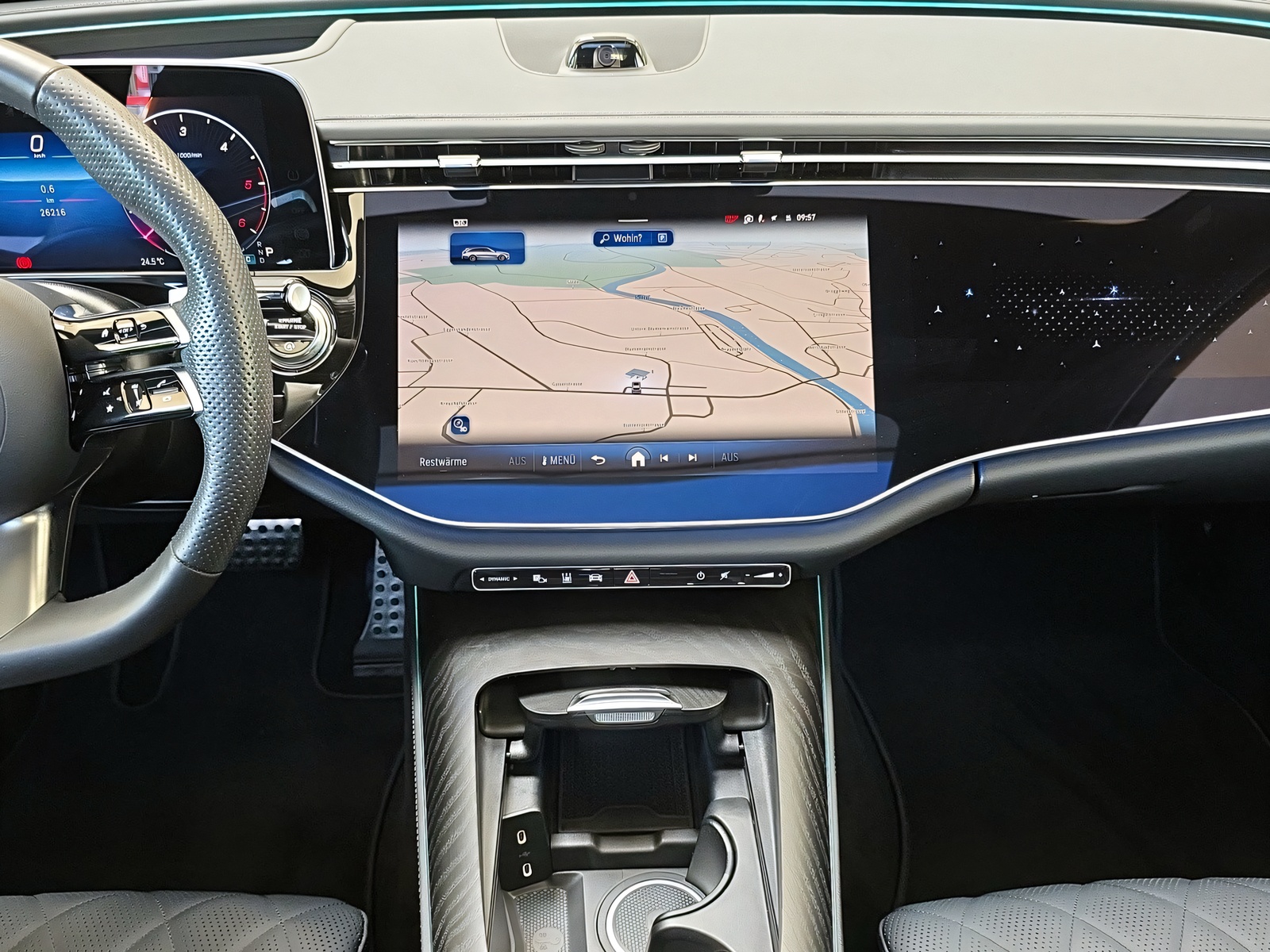 MERCEDES-BENZ E 450 d 4Matic T-Modell AMG Line-image-13