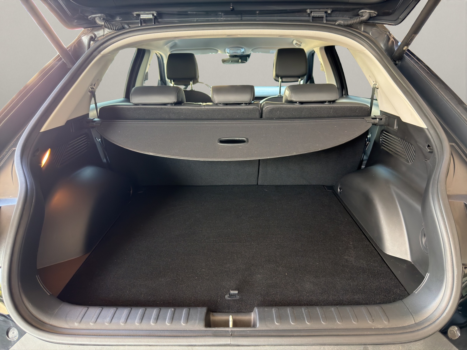 HYUNDAI Ioniq 5 Amplia-image-12
