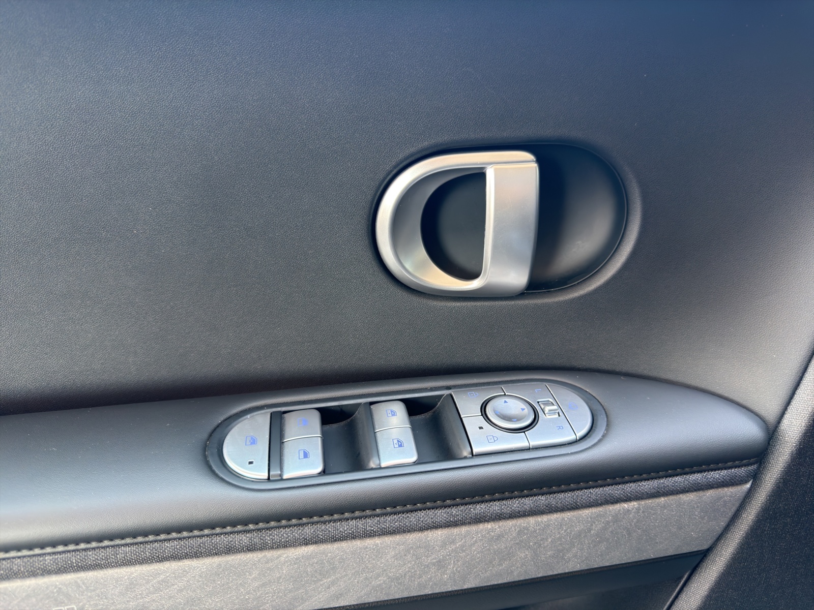 HYUNDAI Ioniq 5 Amplia-image-10
