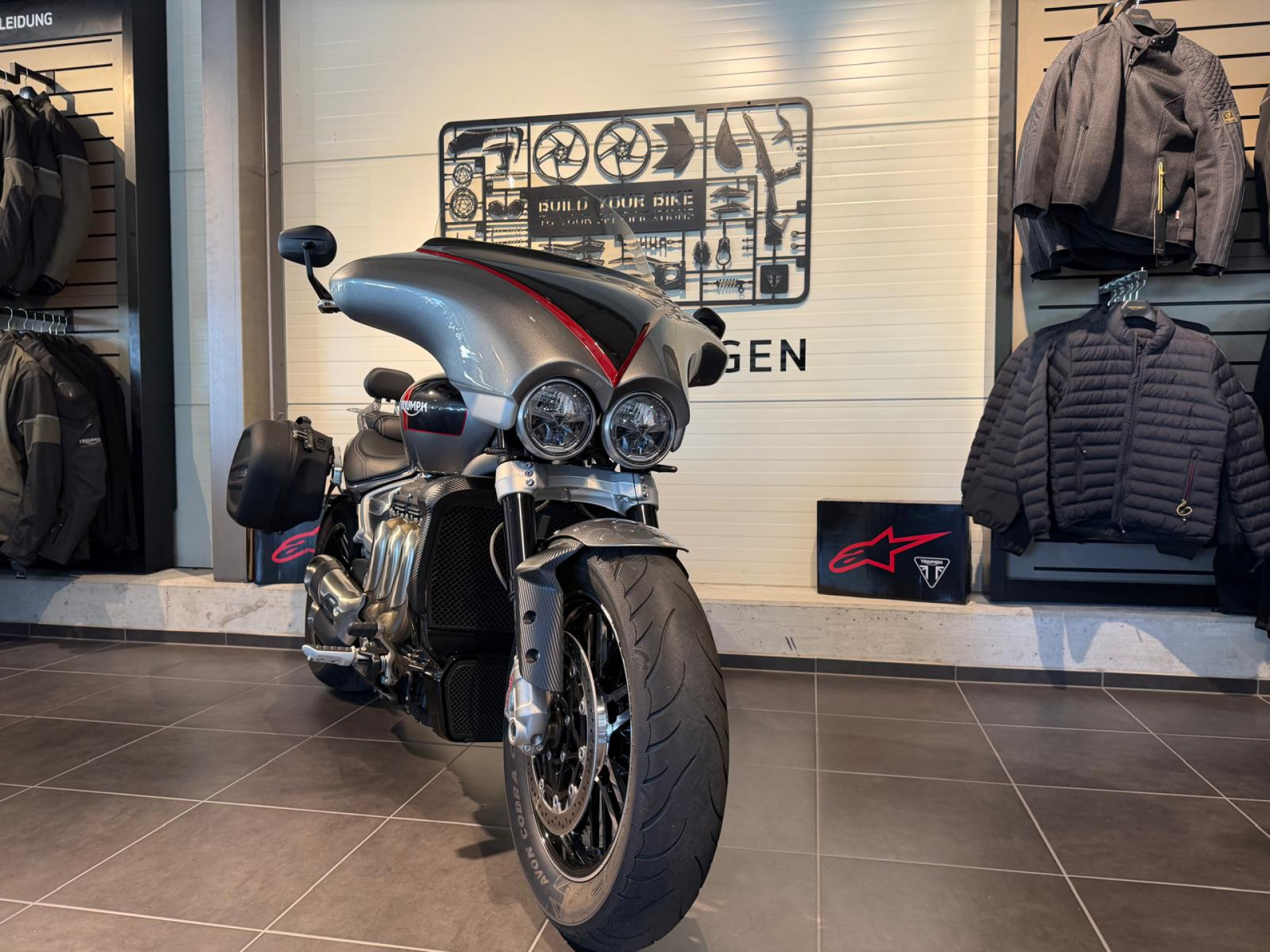 TRIUMPH Rocket 3 GT "Spezial-Umbau mit Front Touring Fairing"-image-2