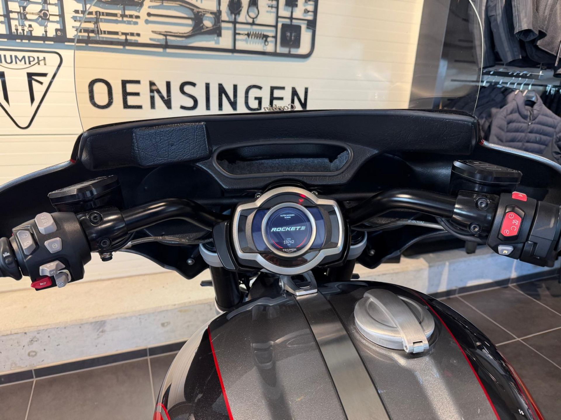 TRIUMPH Rocket 3 GT "Spezial-Umbau mit Front Touring Fairing"-image-4