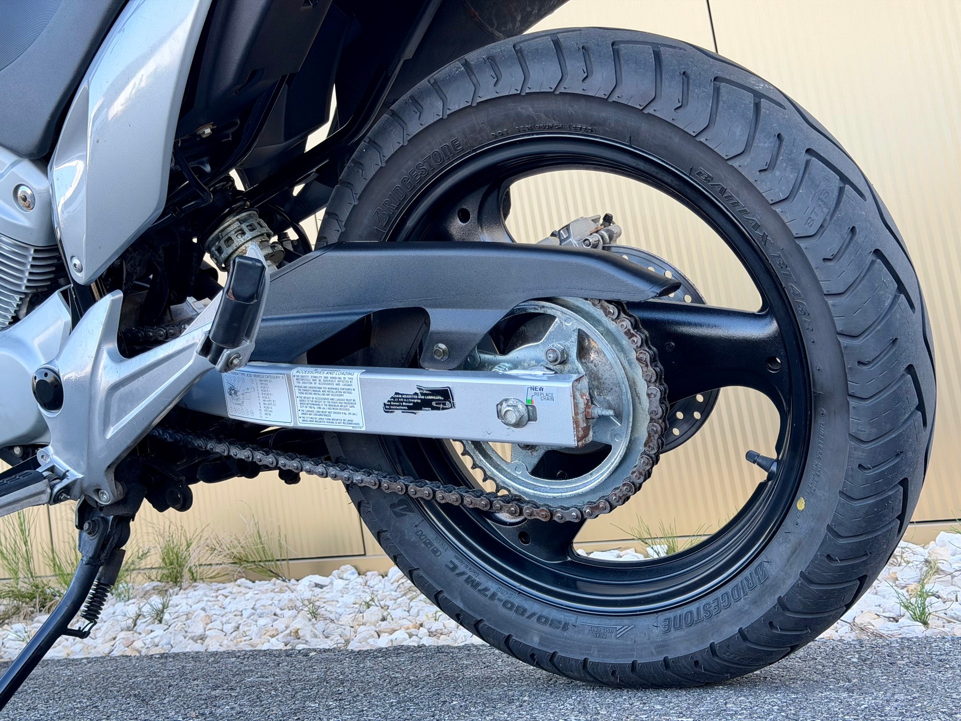 HONDA XL 125 V Varadero-image-12
