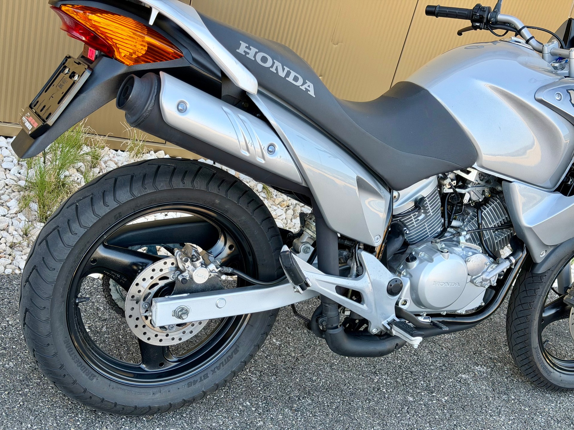 HONDA XL 125 V Varadero-image-5