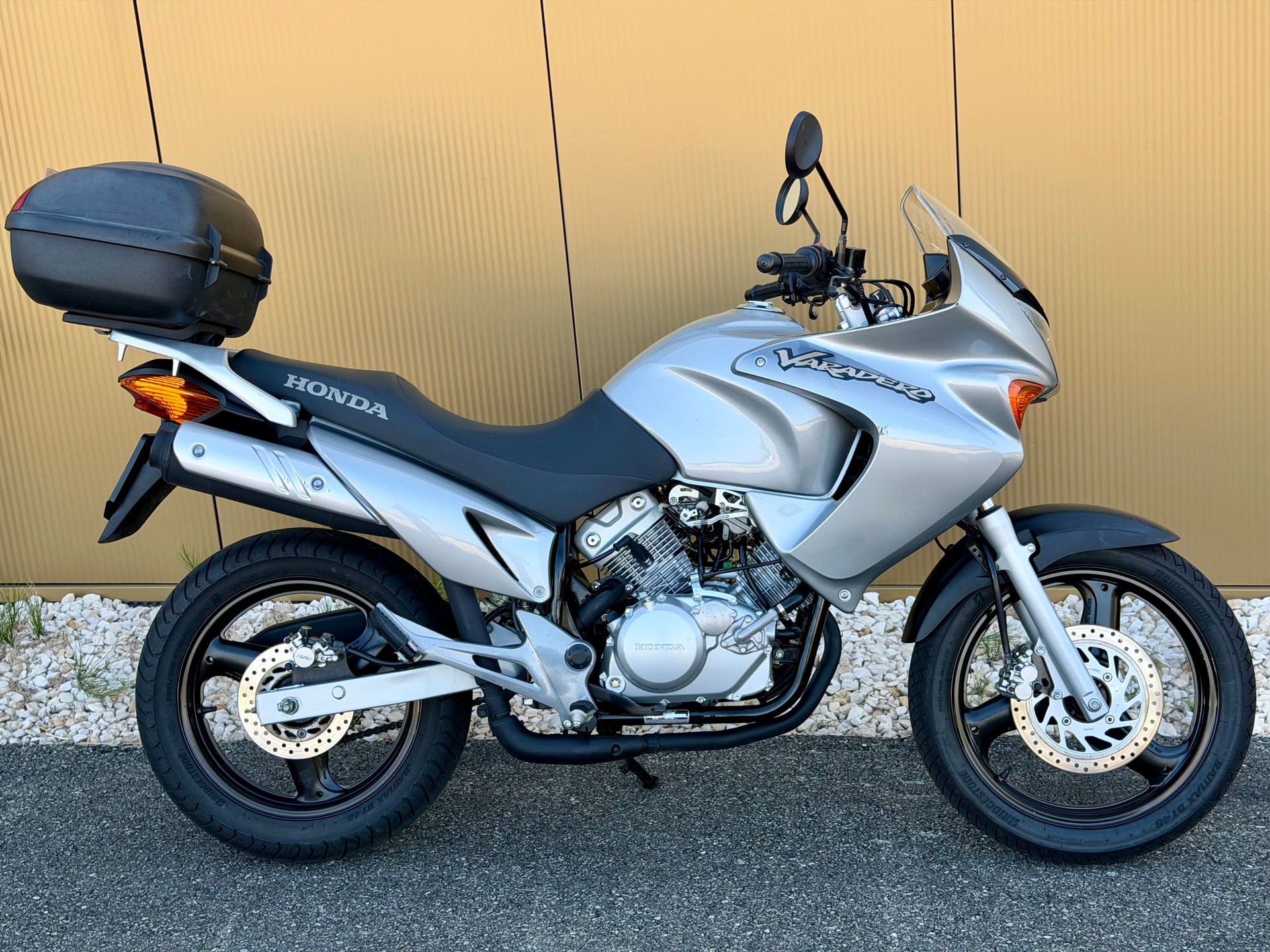 HONDA XL 125 V Varadero-image-2