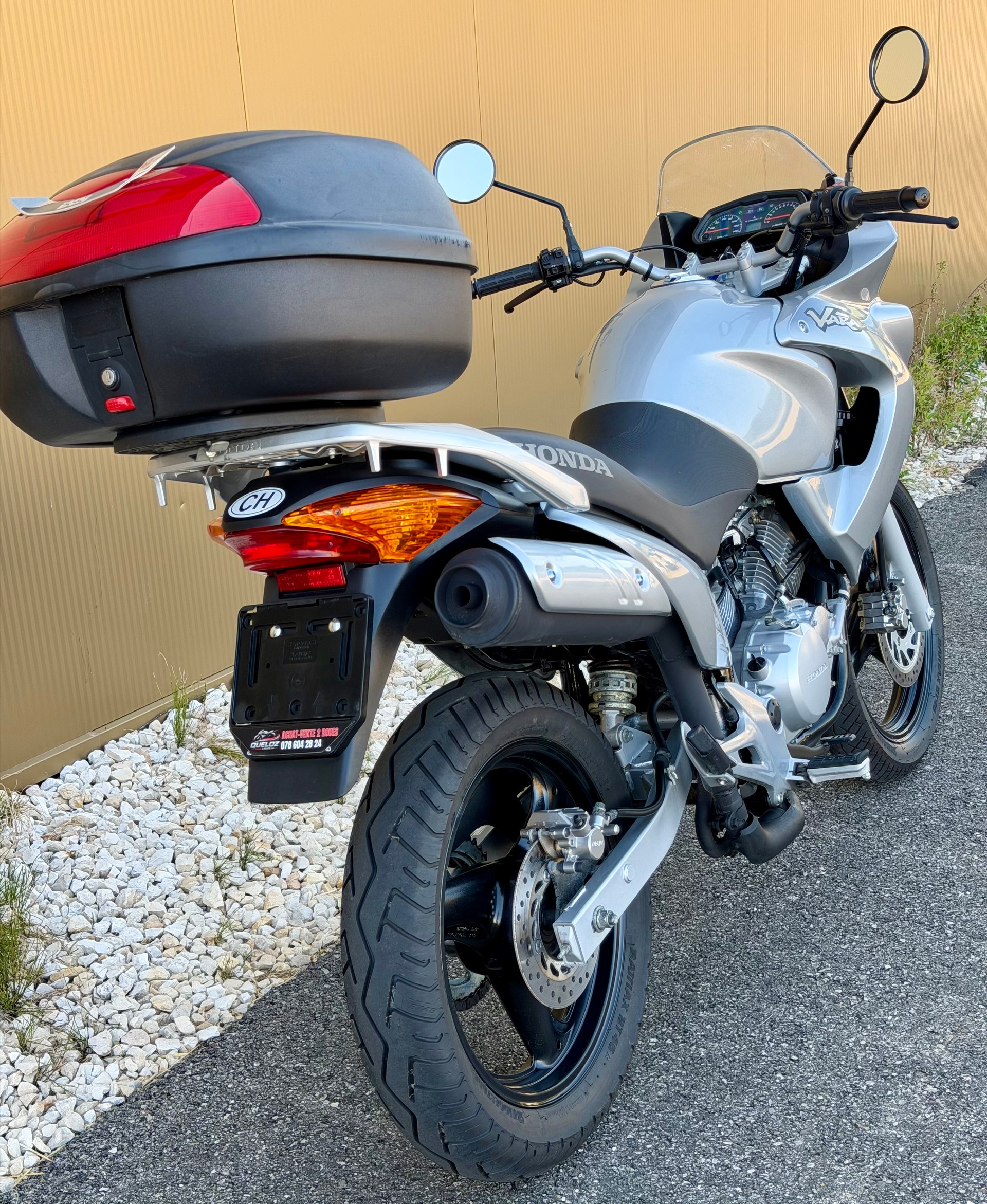 HONDA XL 125 V Varadero-image-4
