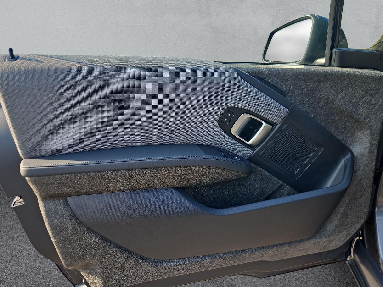 BMW i3 120 Ah i01 (CH)-image-21
