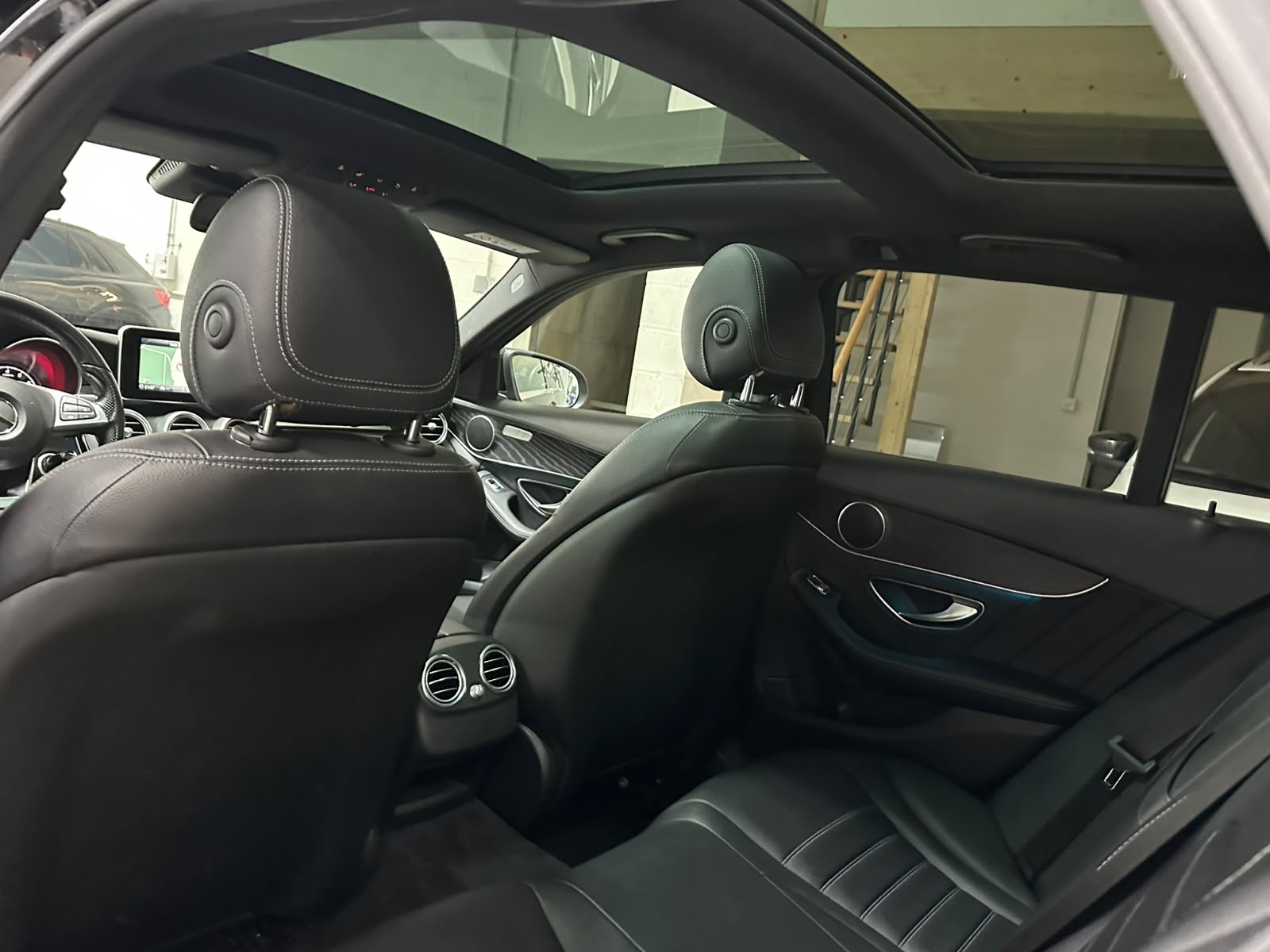 MERCEDES-BENZ C 400 AMG Line 4Matic 7G-Tronic-image-10