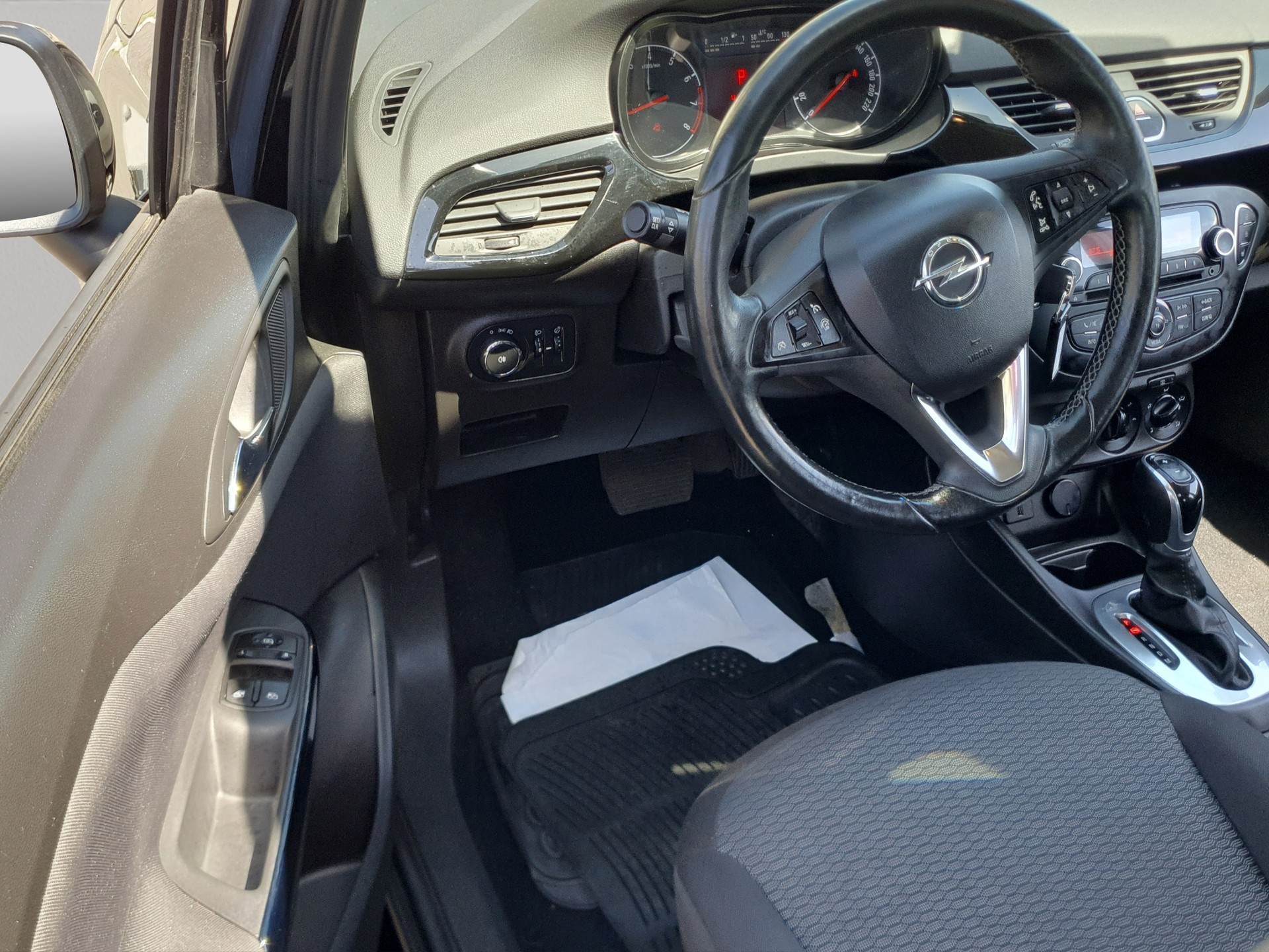 OPEL Corsa 1.4 TP Enjoy Automatic-image-9
