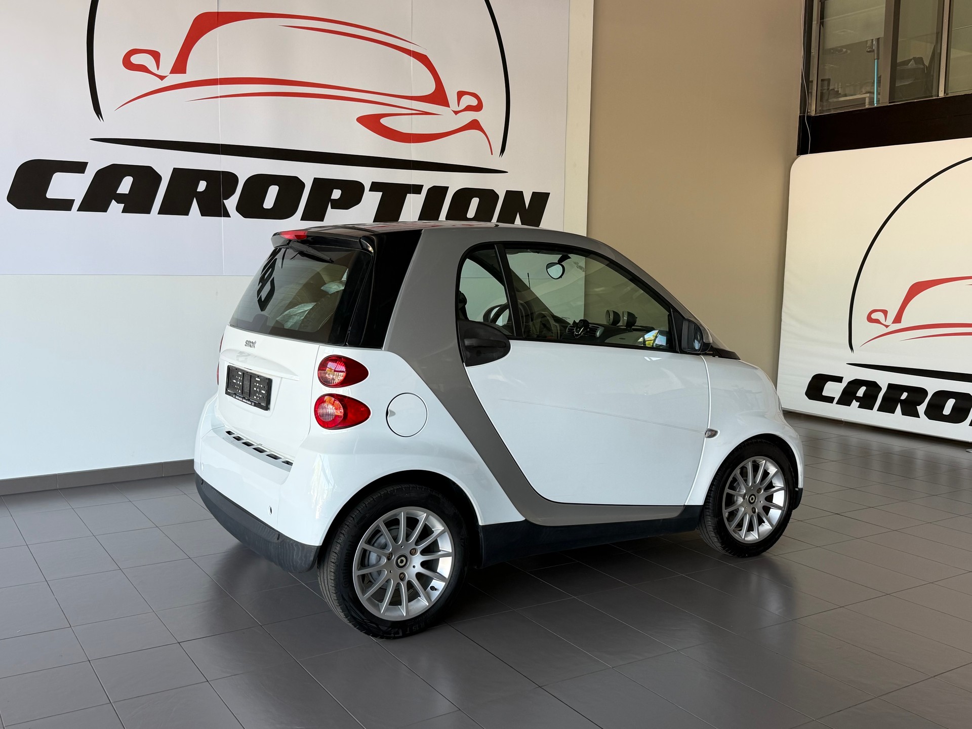 SMART fortwo pure softouch-showroom-element-3