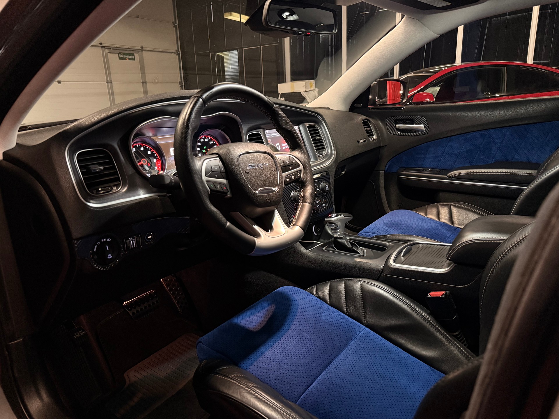 DODGE 6.4 V8 SRT 392 HEMI / ** 492 PS / Facelift **-image-13