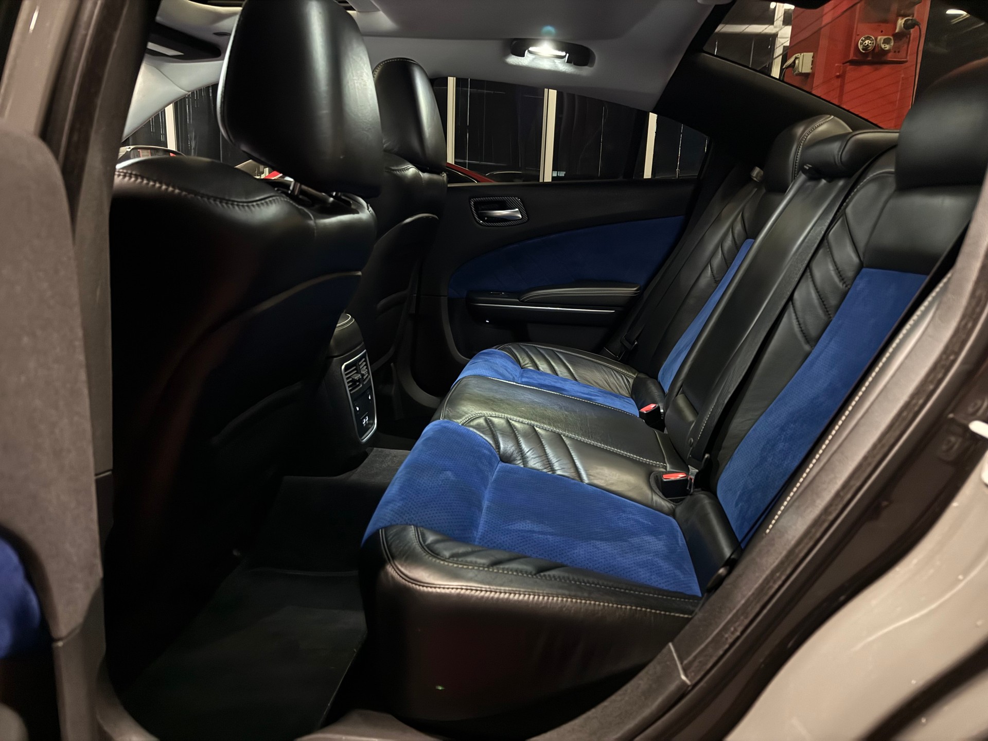 DODGE 6.4 V8 SRT 392 HEMI / ** 492 PS / Facelift **-image-19