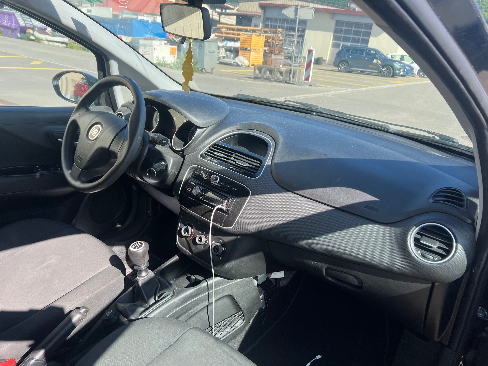 FIAT Punto 1.4 Pop Star-image-10