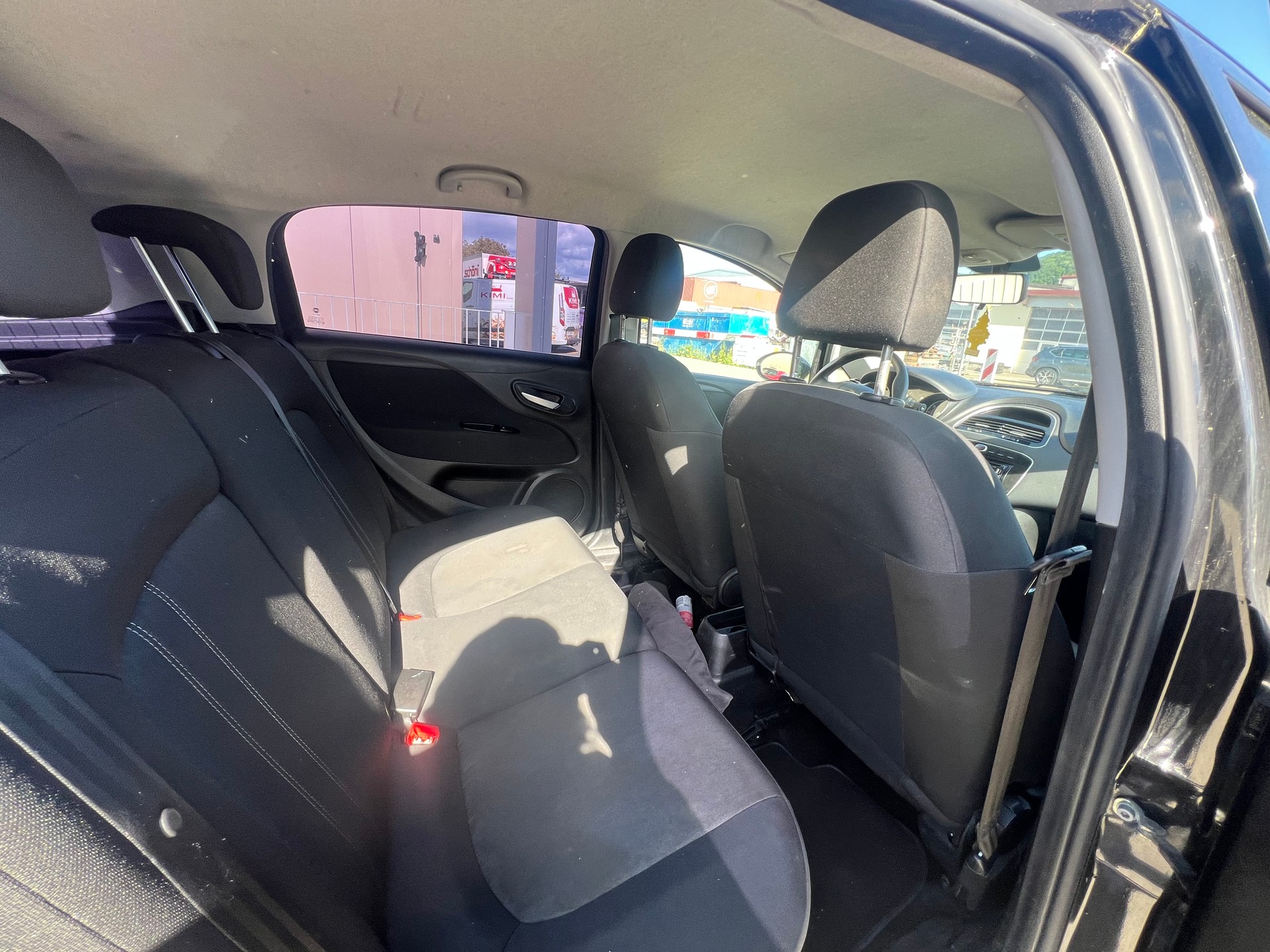FIAT Punto 1.4 Pop Star-image-11
