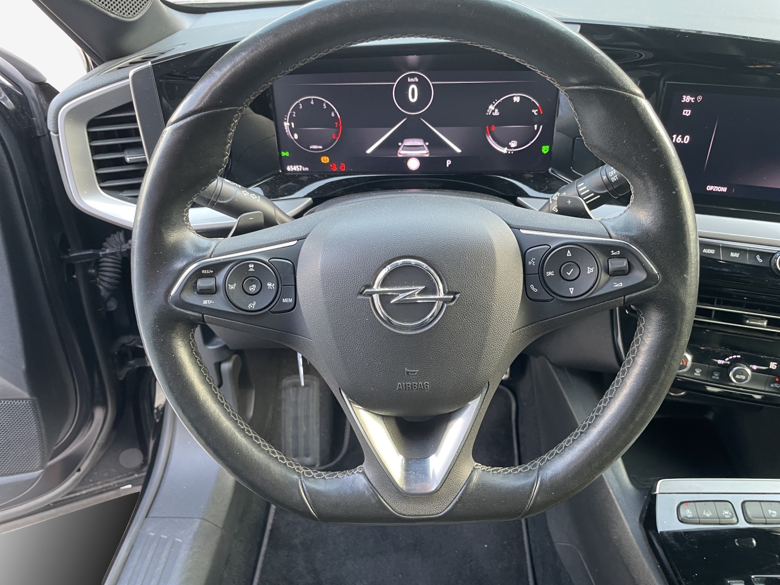 OPEL Mokka 1.2 Direct Injection Turbo Ultimate Aut.-image-9