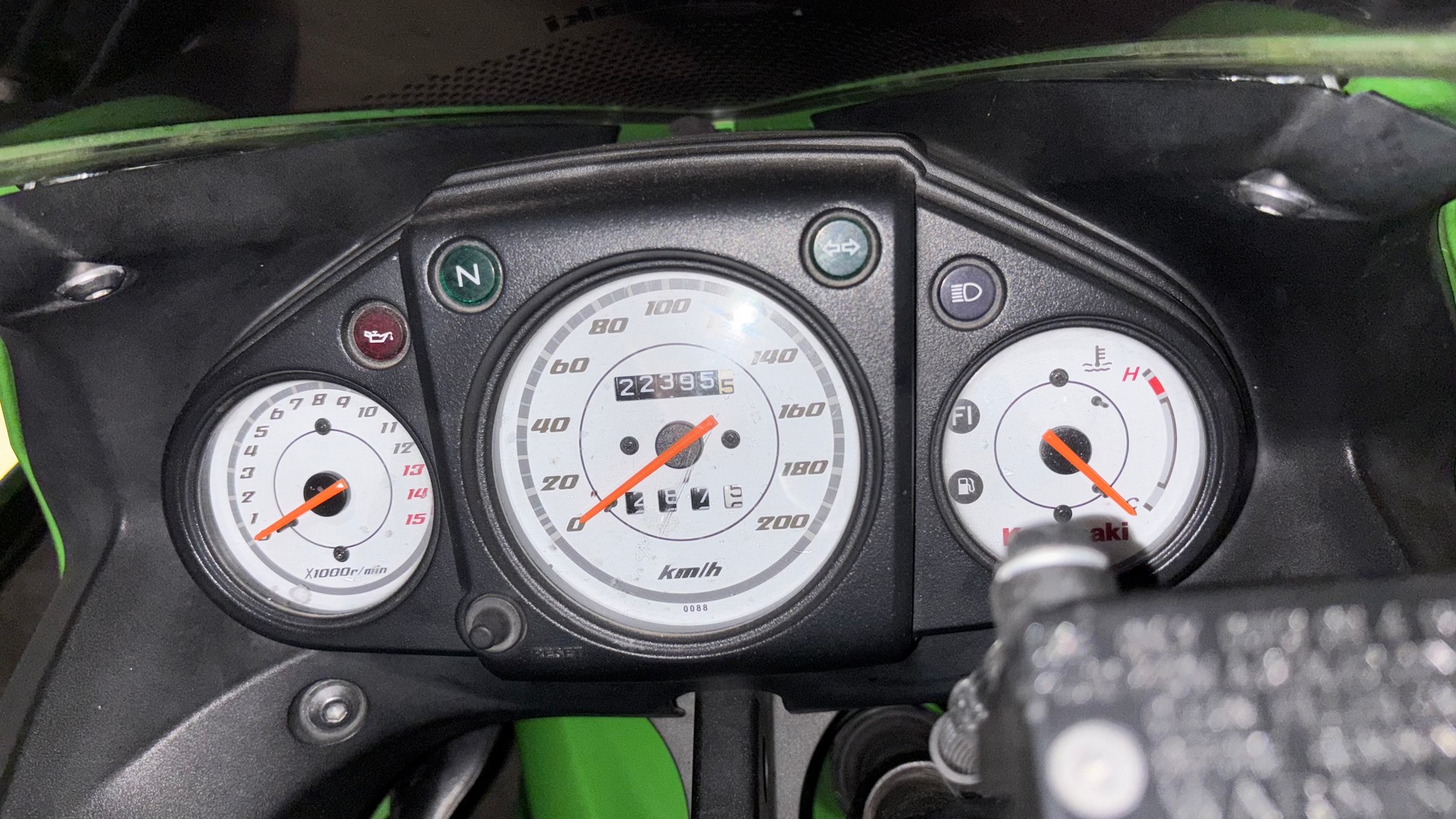 KAWASAKI Ninja 250 R-image-6
