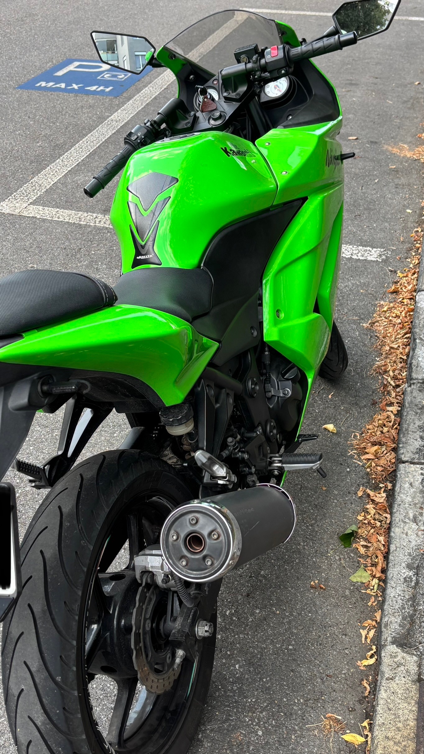 KAWASAKI Ninja 250 R-image-4