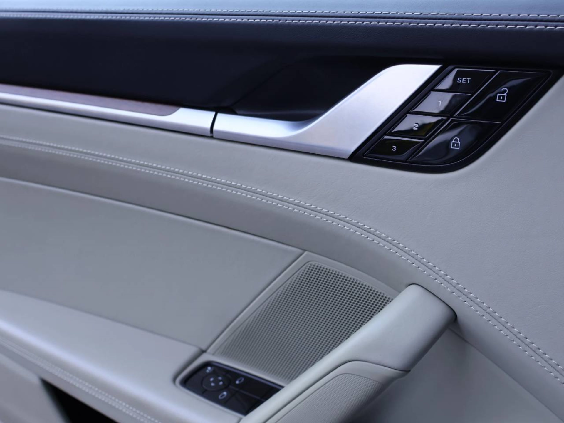 PORSCHE 911 Carrera 4S-image-26