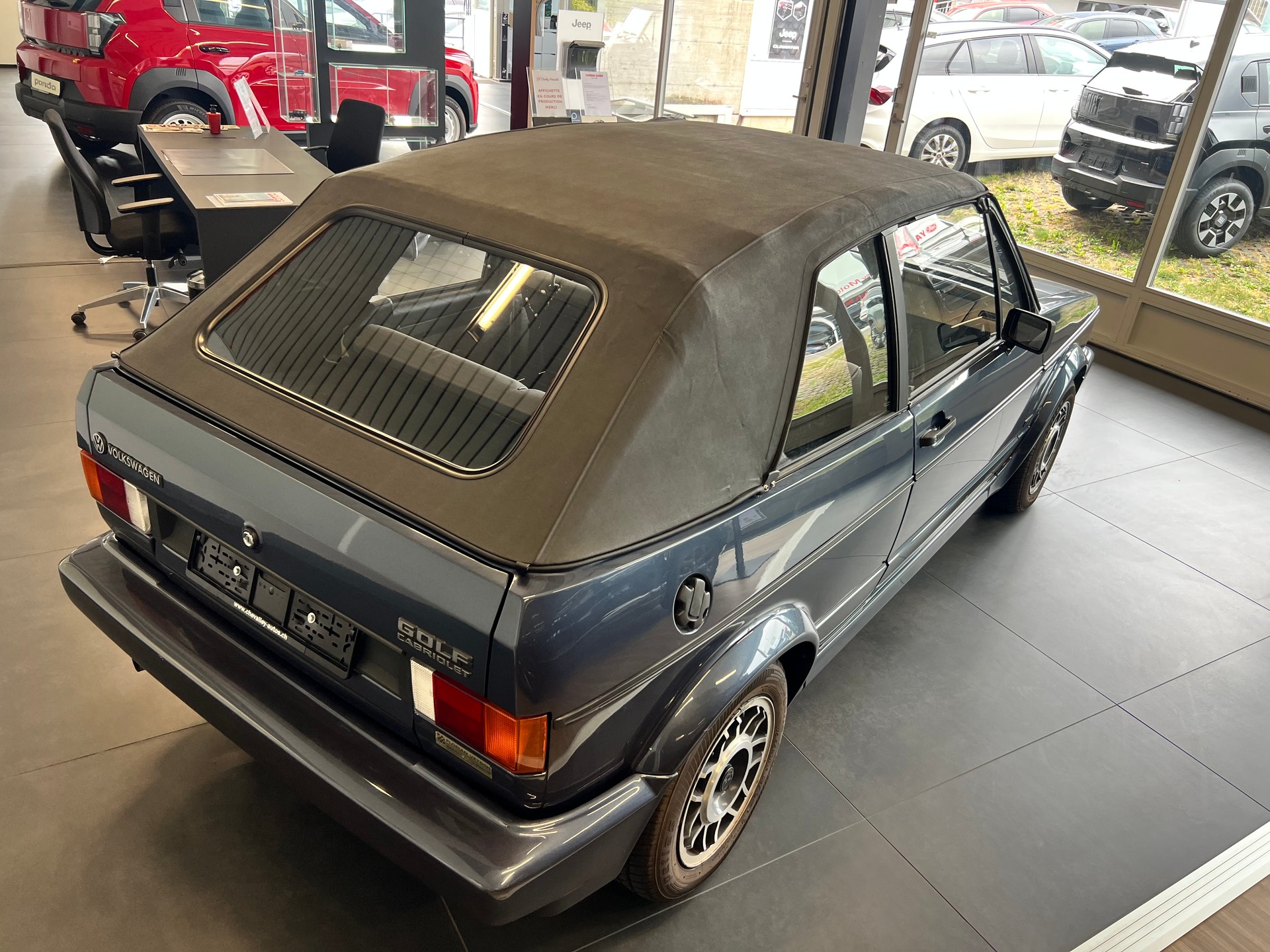 VW Golf 1800 (GL)-image-13