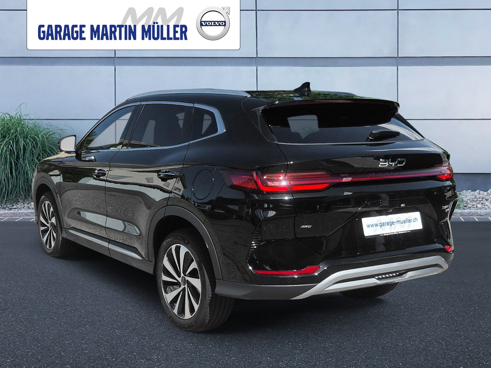 BYD Seal U DM-i Design AWD-showroom-element-2