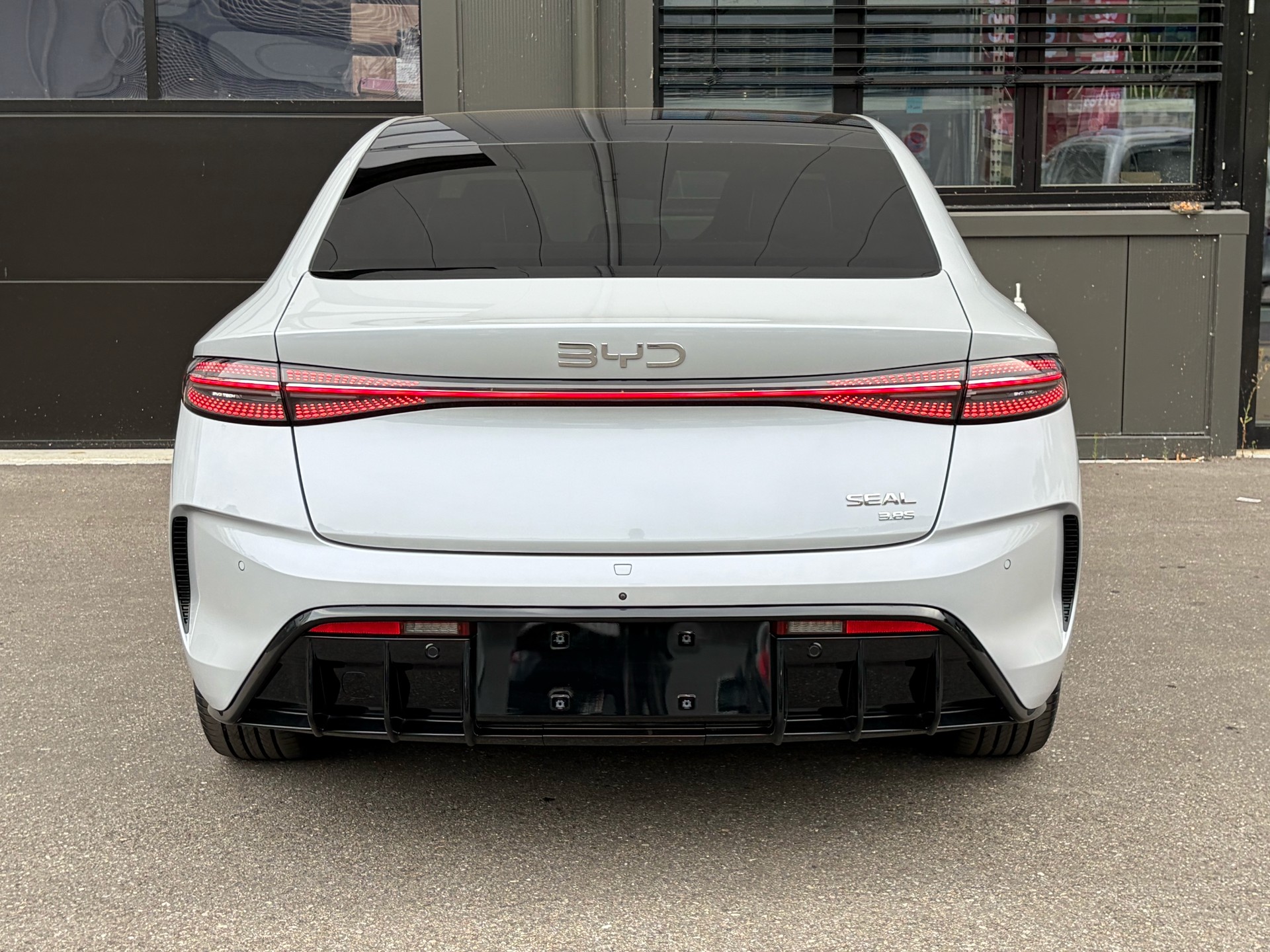 BYD Seal 82,5 kWh Excellence AWD-image-5