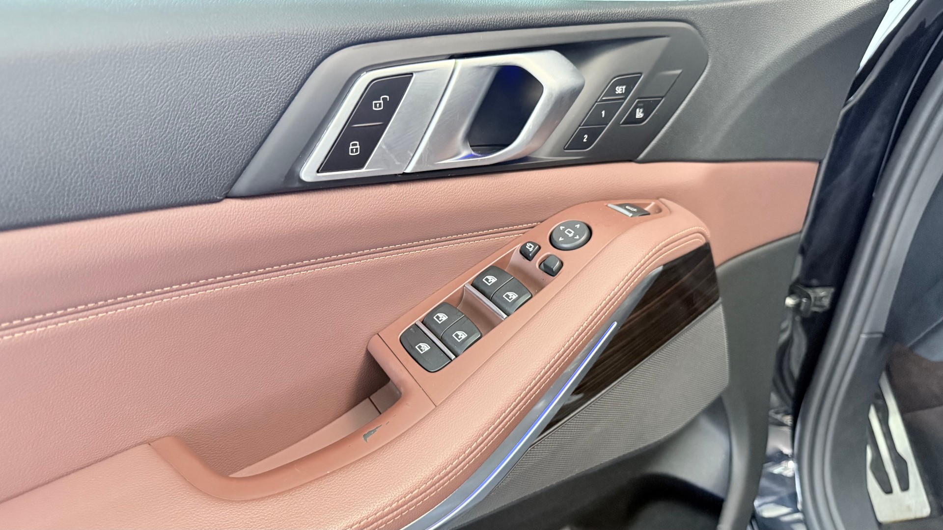 BMW X5 40i xDrive SAG-image-8