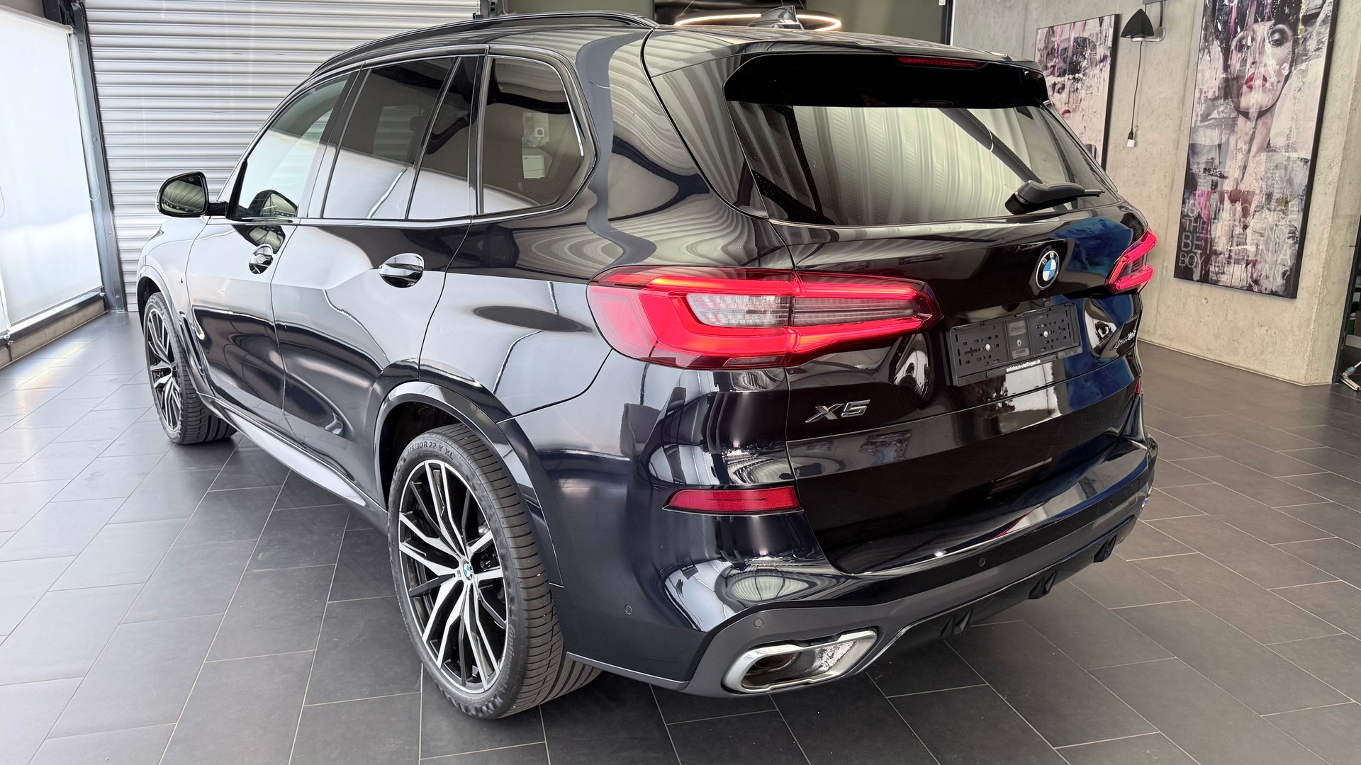 BMW X5 40i xDrive SAG-image-13