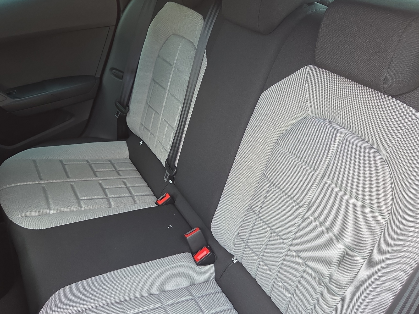SEAT Ibiza 1.5 EcoTSI FR DSG-image-11