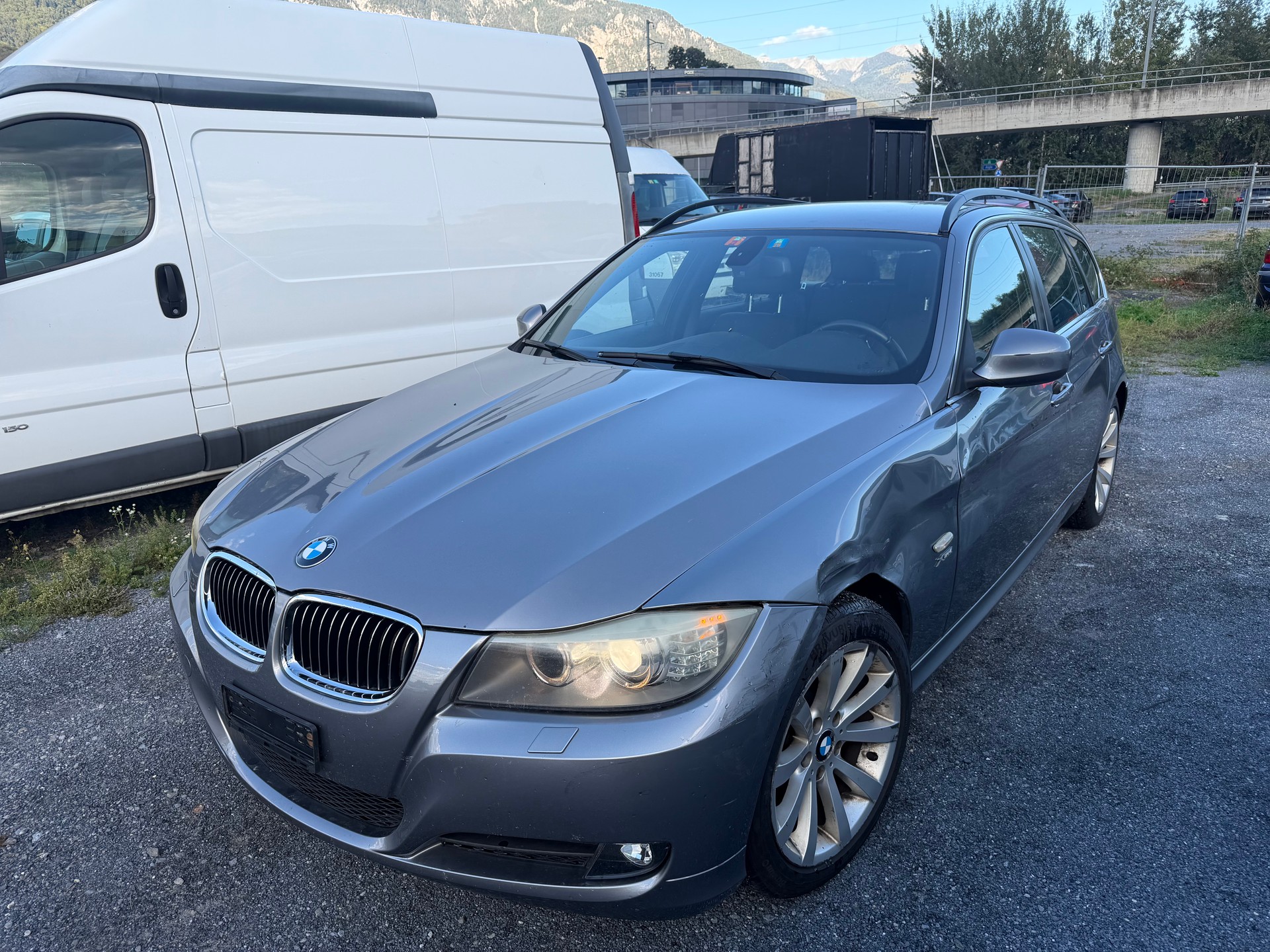 BMW 325i xDrive Touring