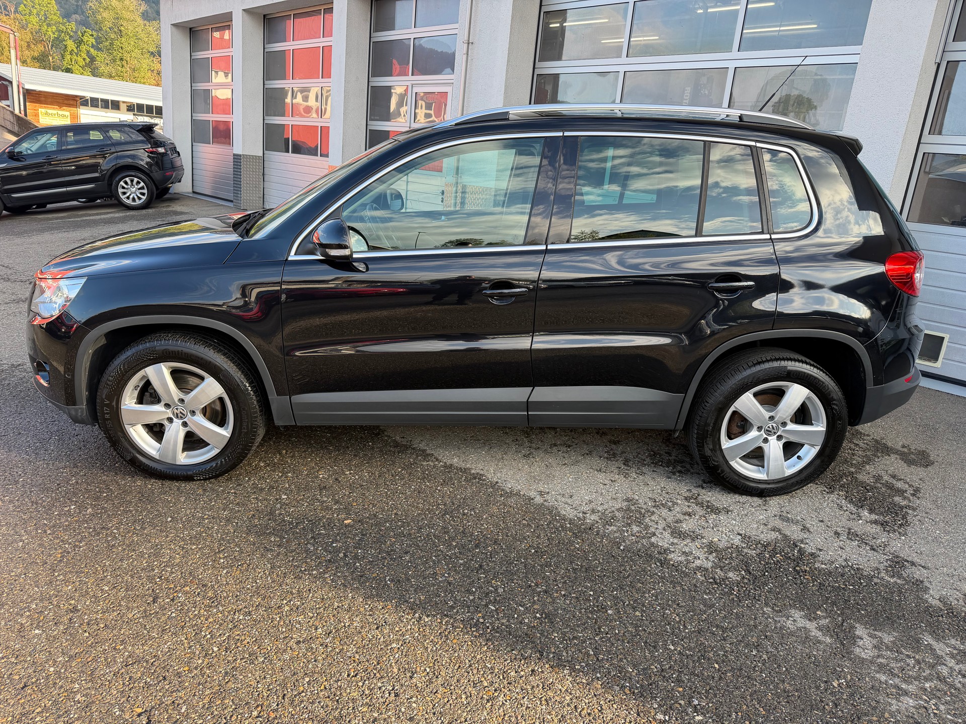 VW Tiguan 2.0 TSI Sport&Style Tiptronic-showroom-element-1