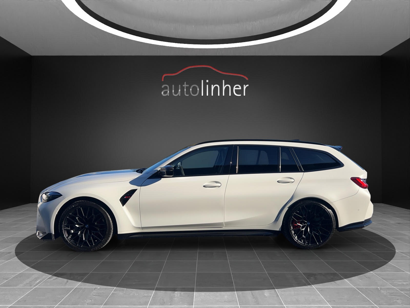 BMW M3 CS Touring xDrive-showroom-element-1