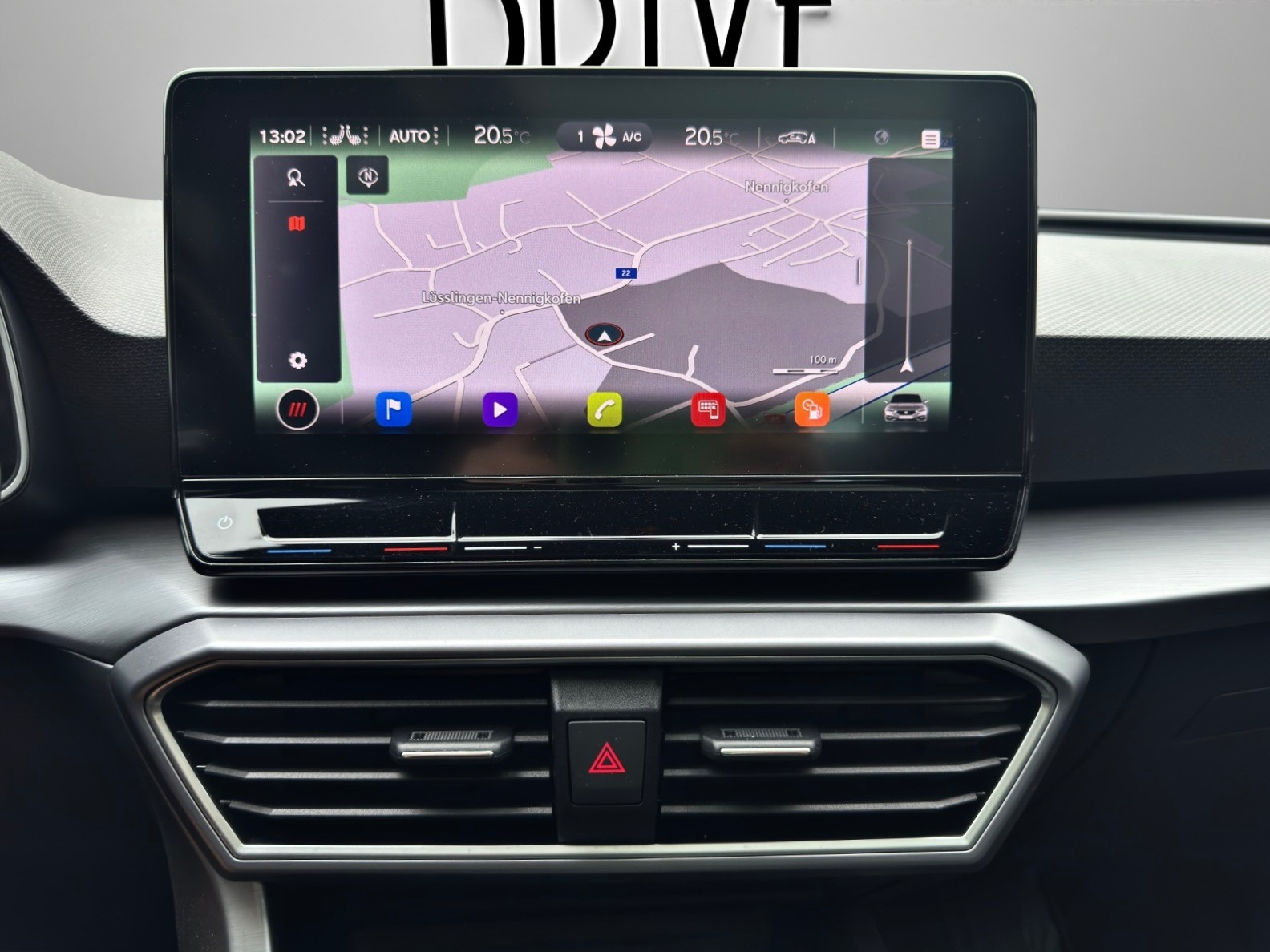 SEAT Leon ST 1.5 eTSI mHEV DSG FR-image-16